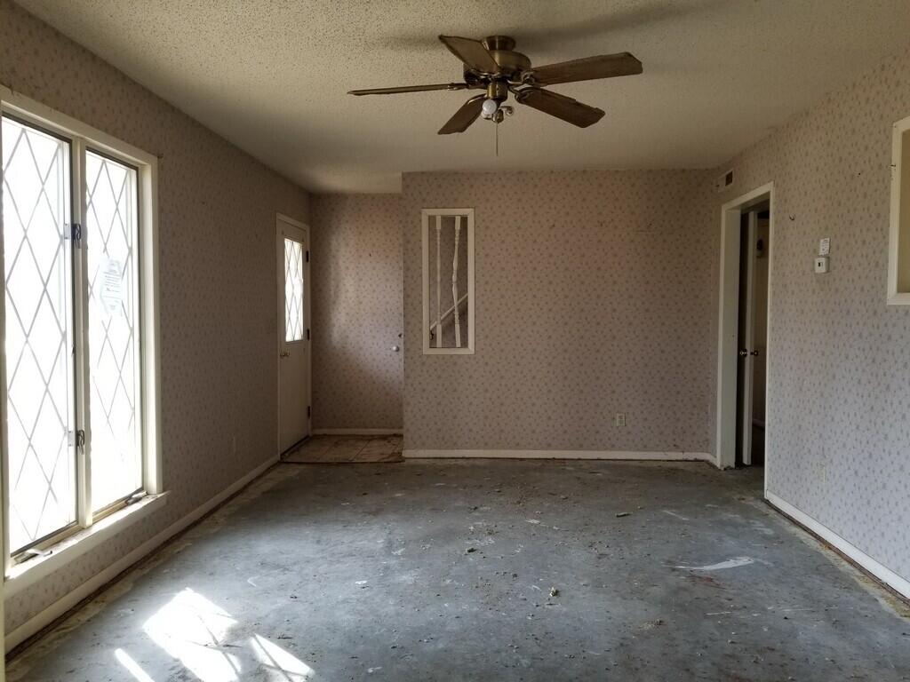 property viewer photo 10