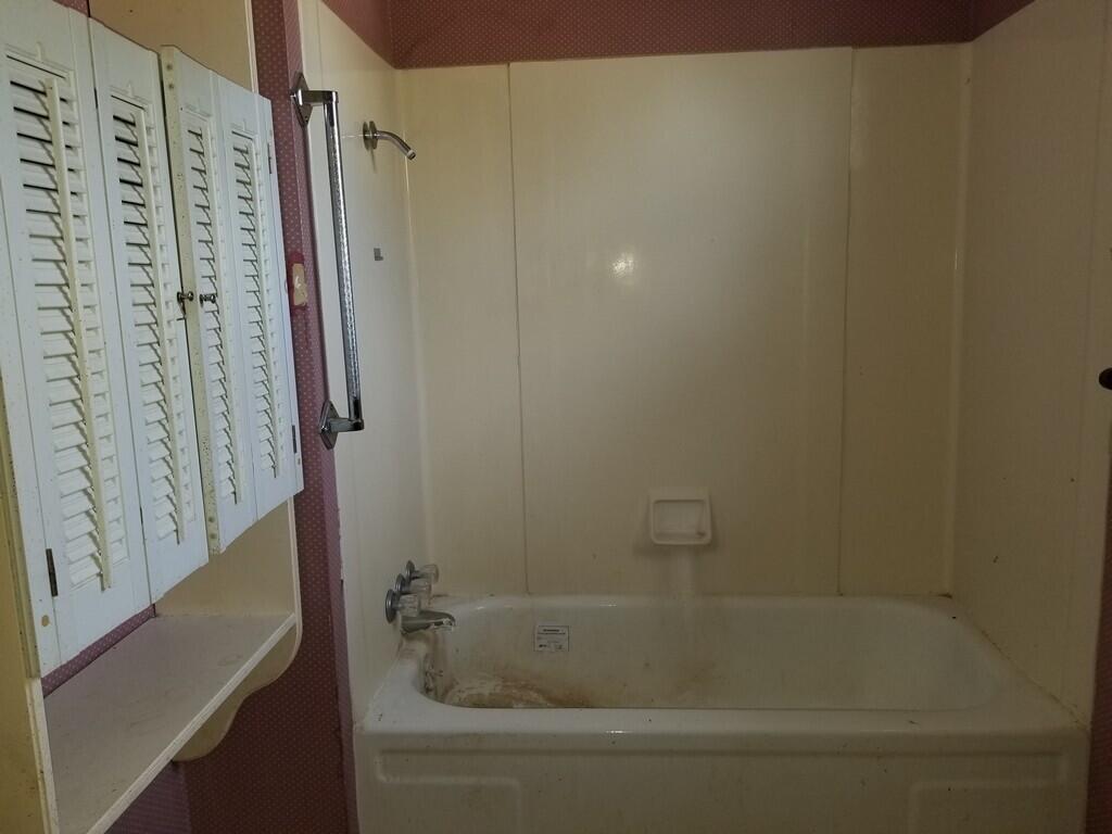 property viewer photo 33