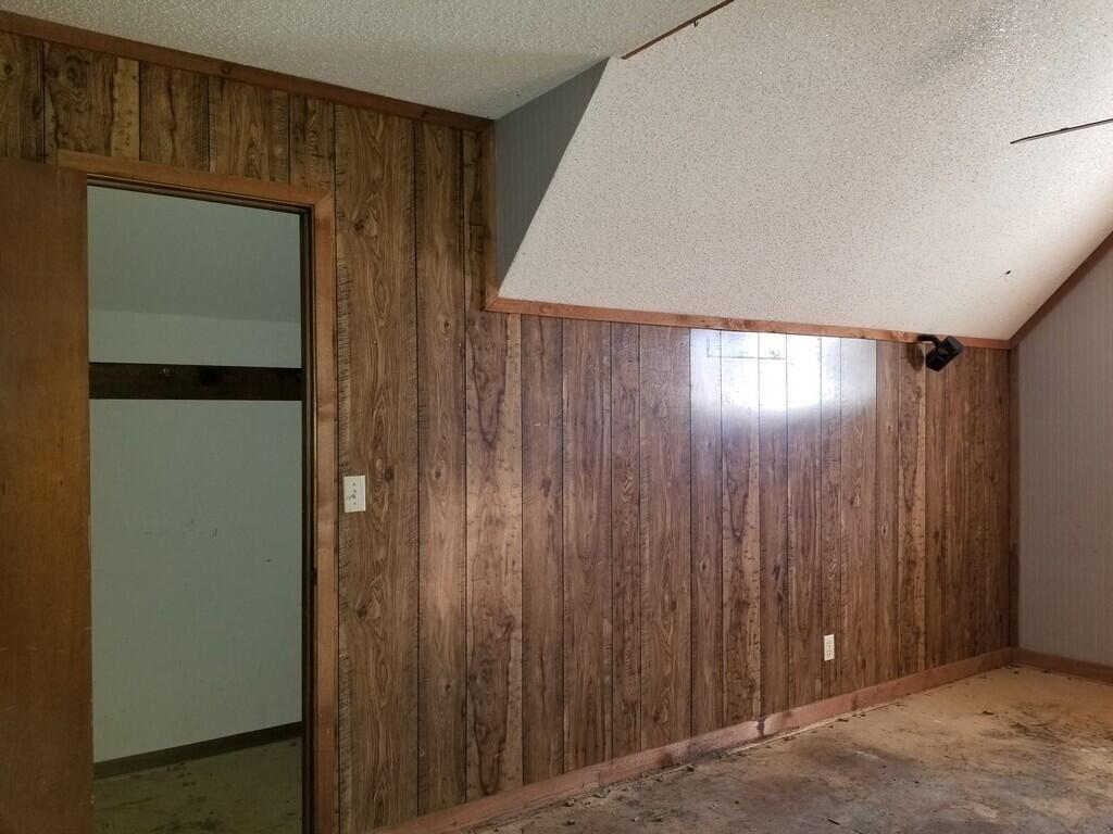 property viewer photo 35
