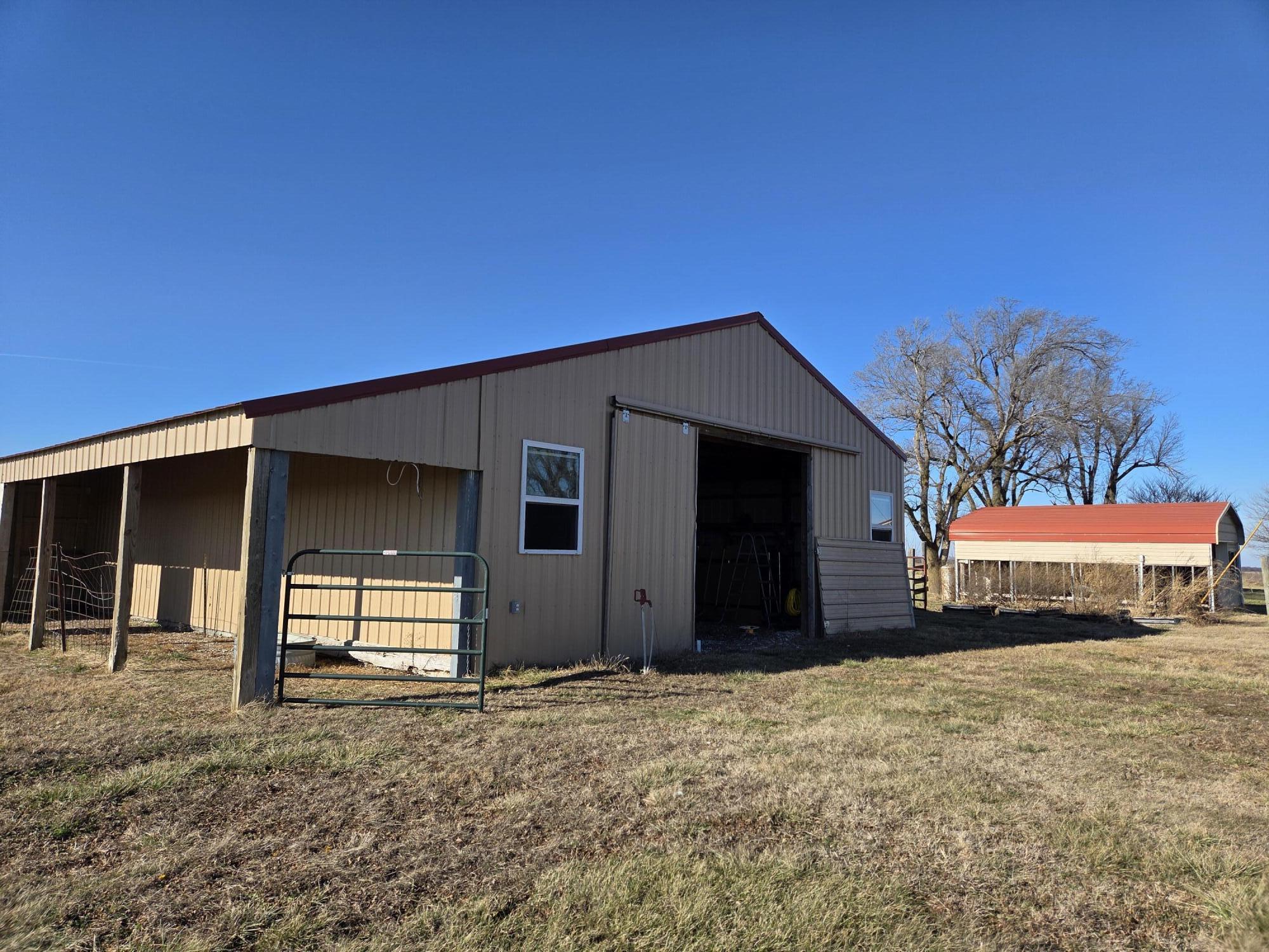main property photo 6