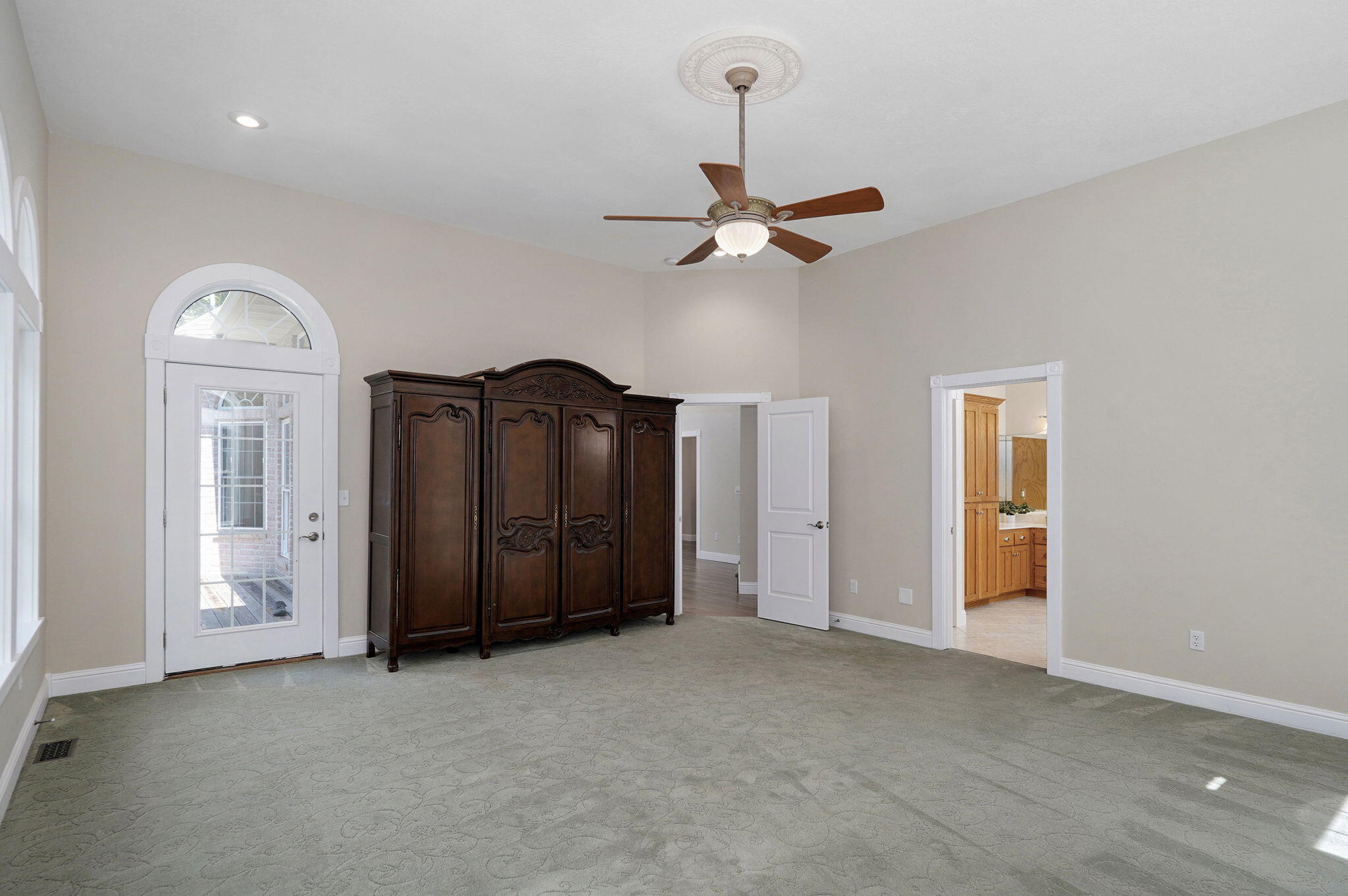 property viewer photo 29