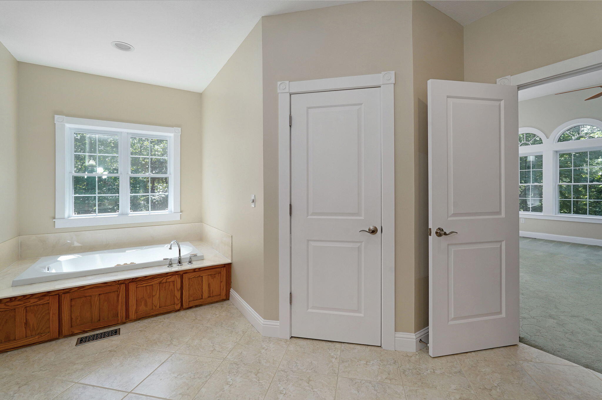 property viewer photo 31