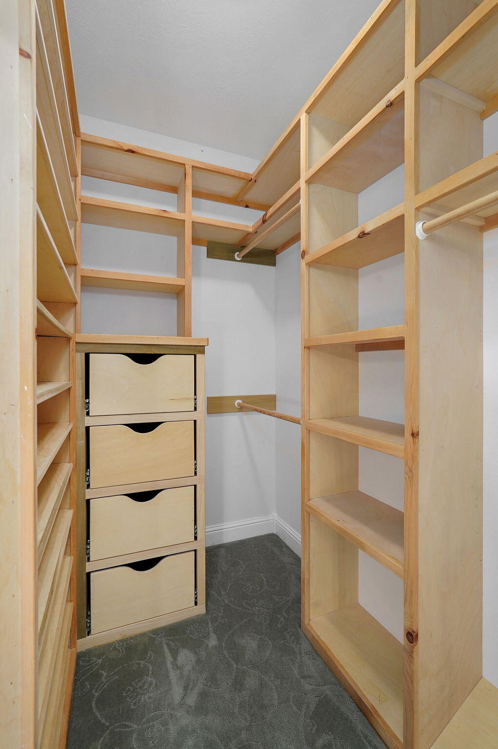 property viewer photo 32