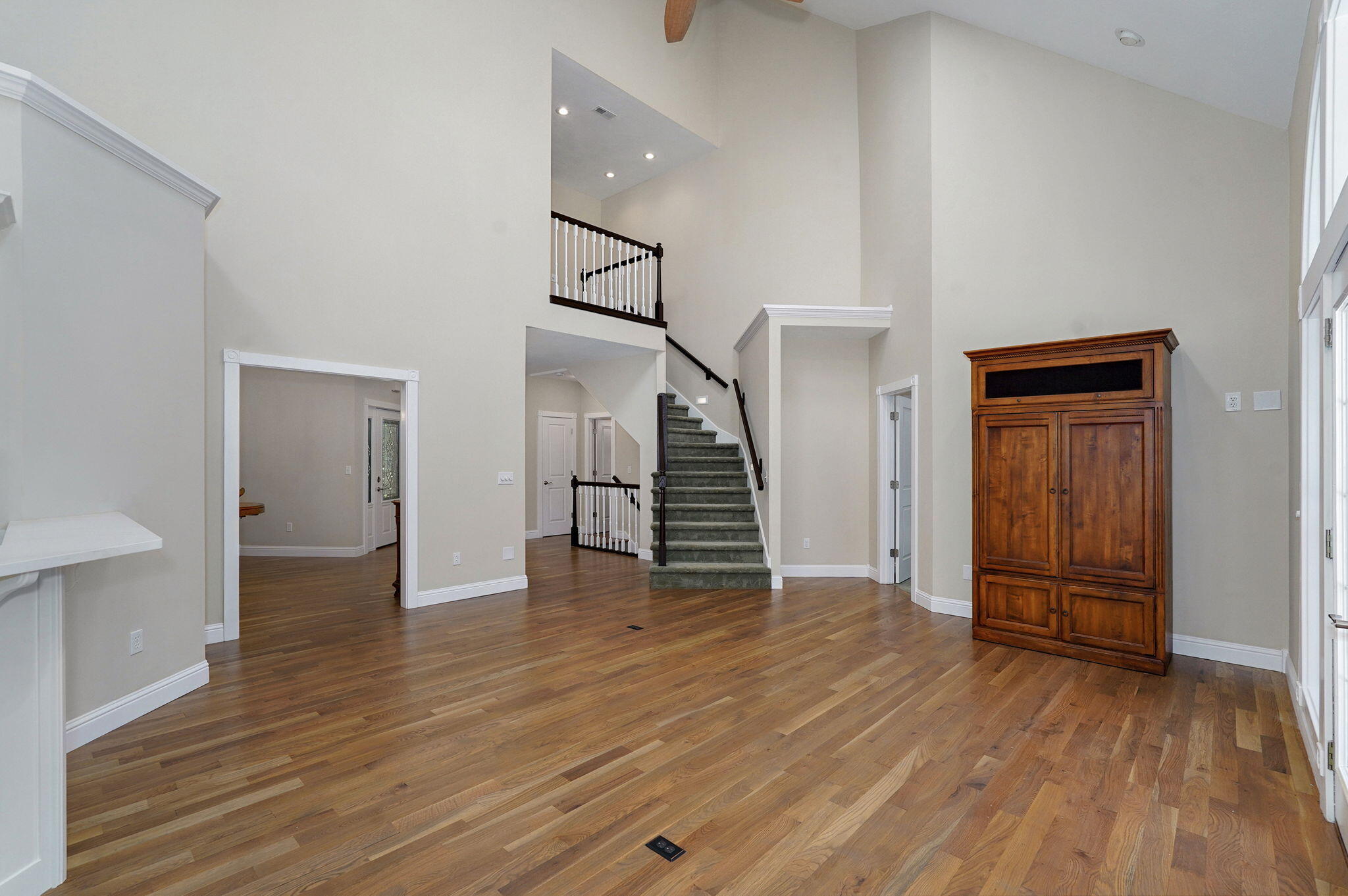 property viewer photo 37