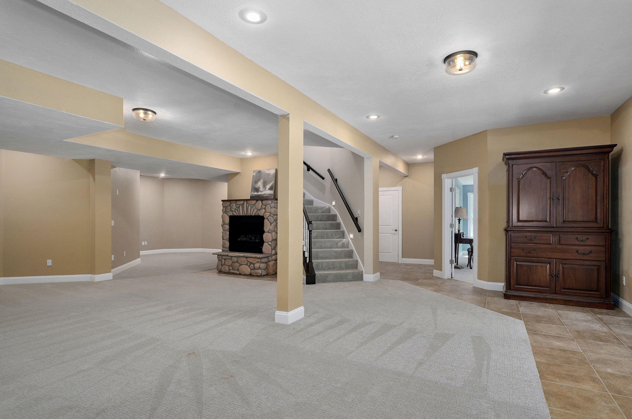 property viewer photo 50