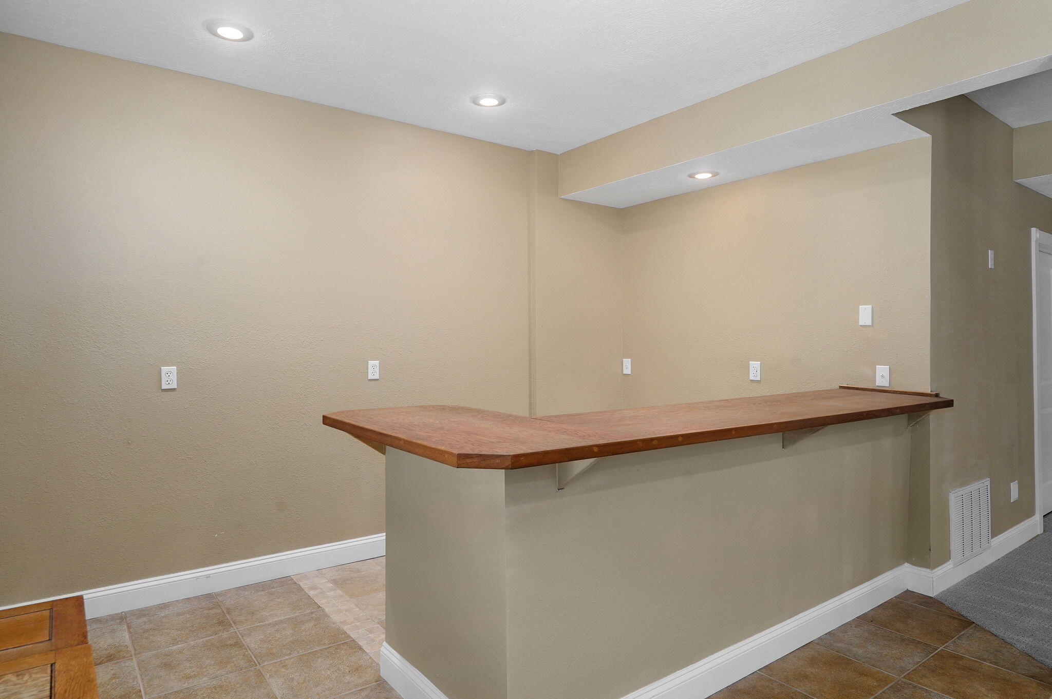 property viewer photo 52