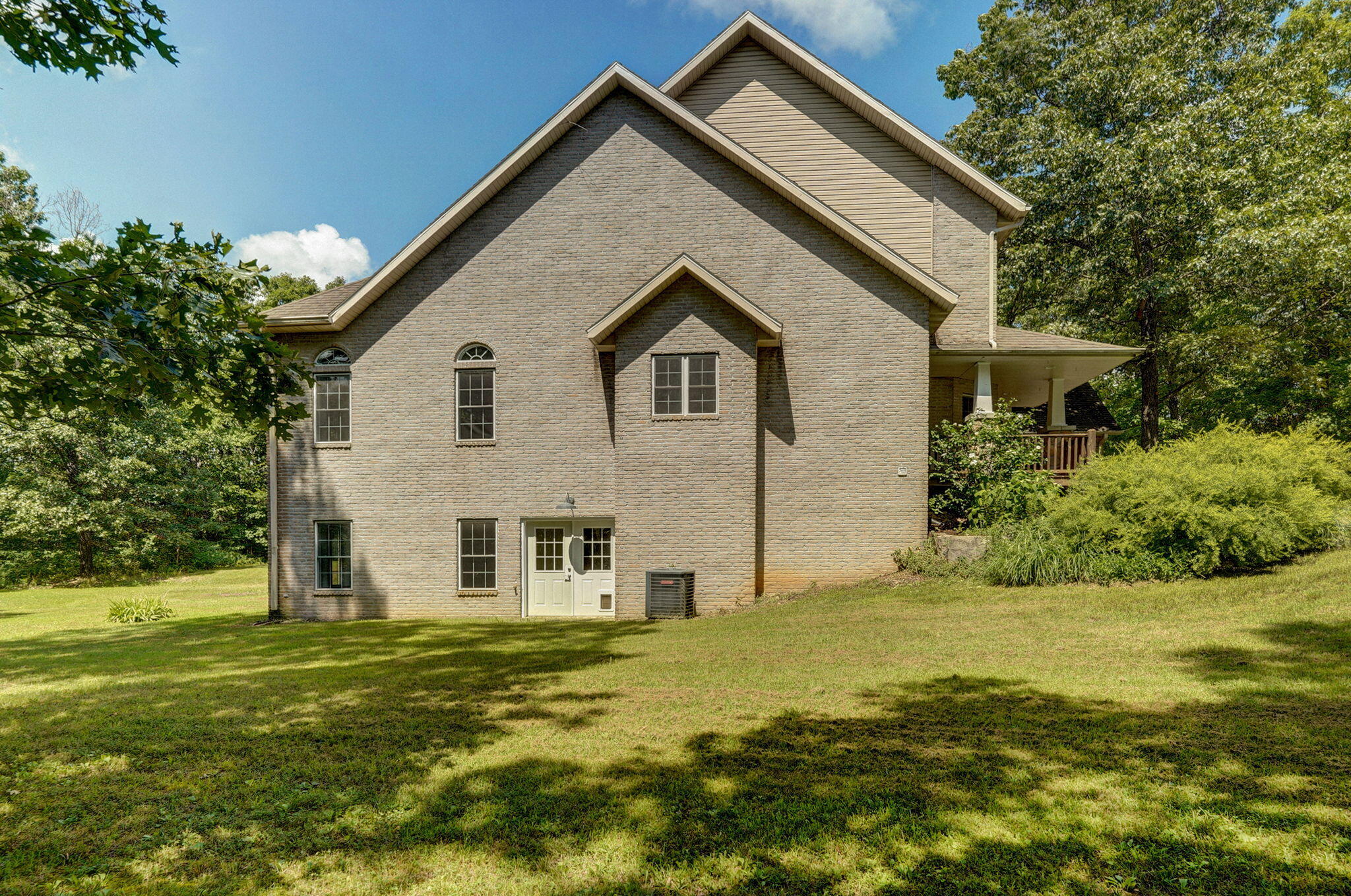 property viewer photo 67