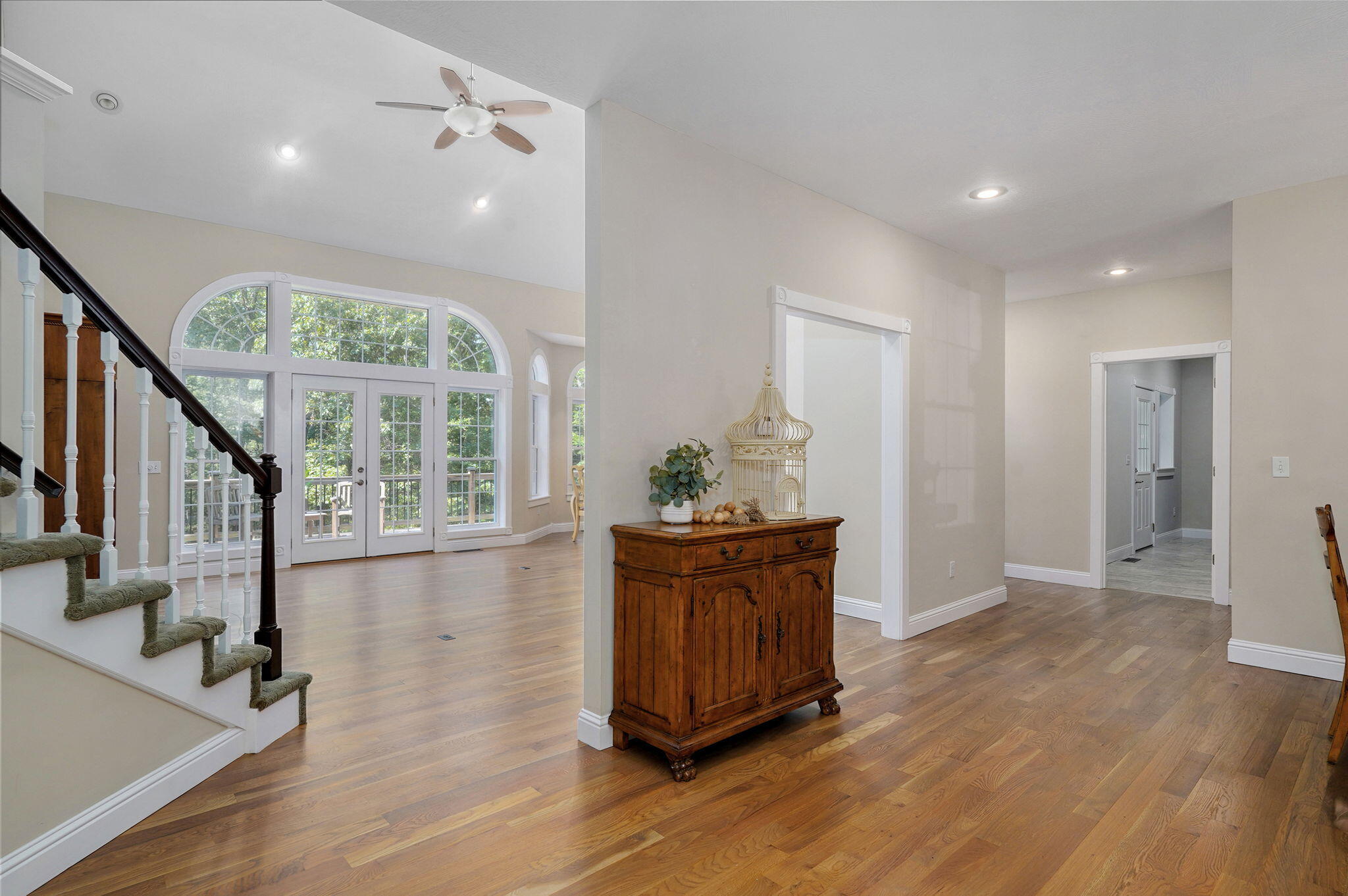 property viewer photo 8