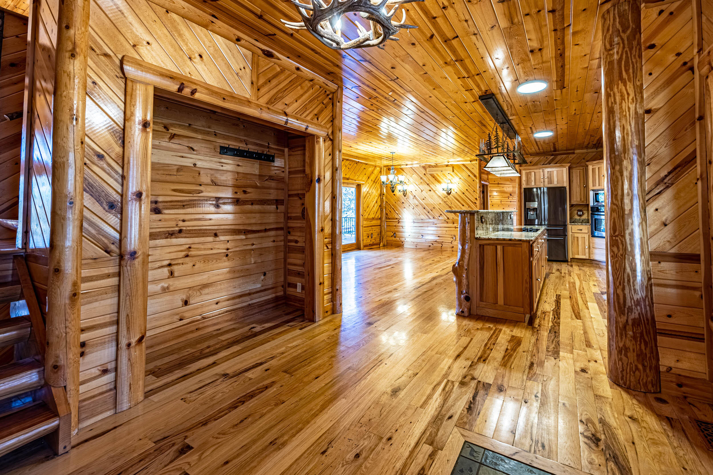 main property photo 25