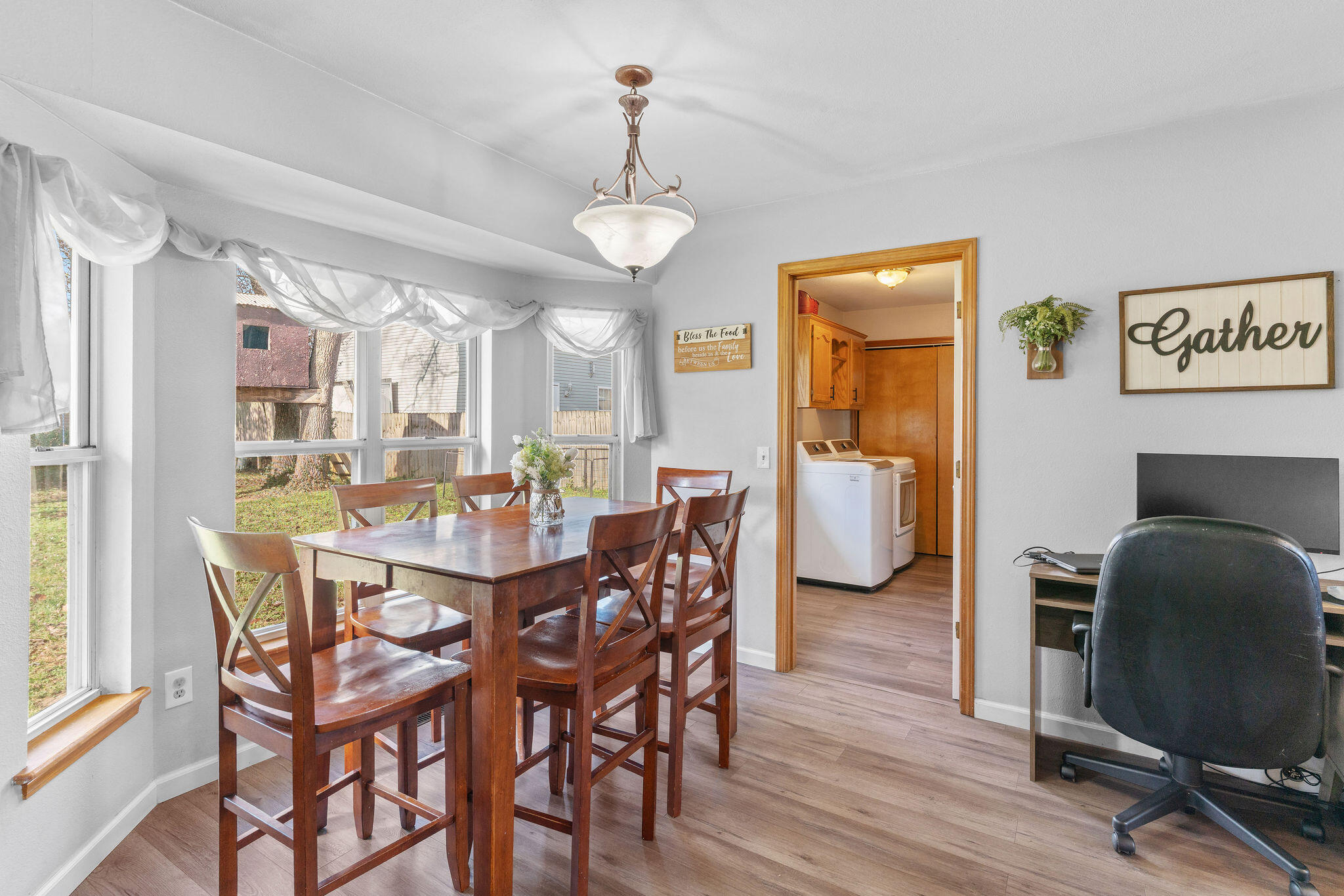 property viewer photo 10