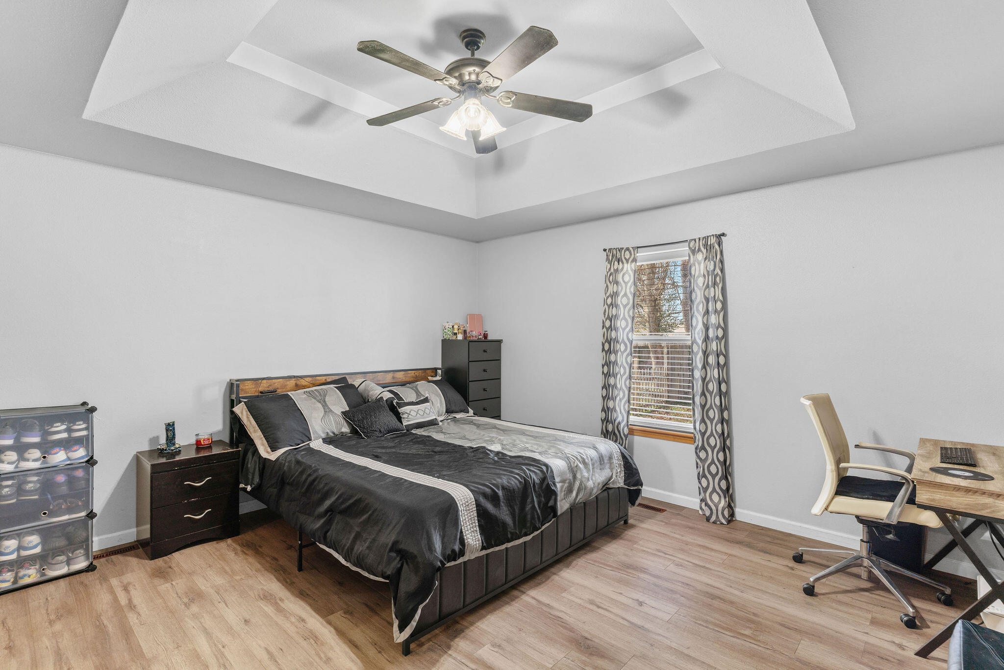 property viewer photo 15