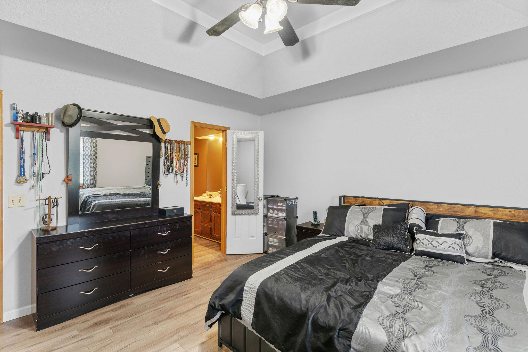 property viewer photo 16
