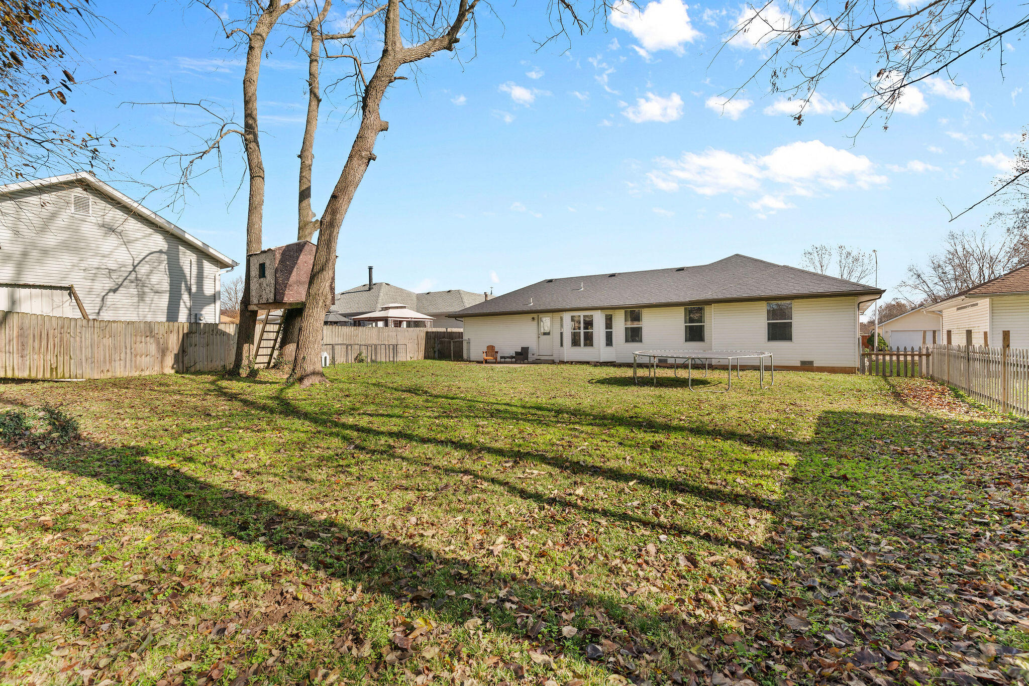 property viewer photo 24