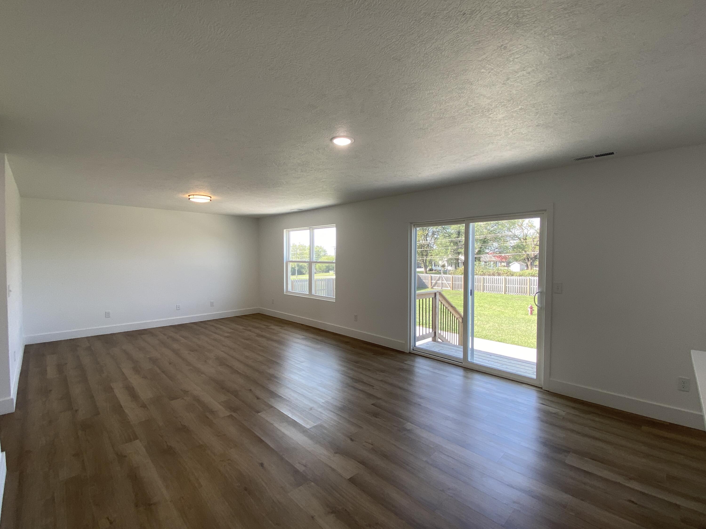 property viewer photo 12