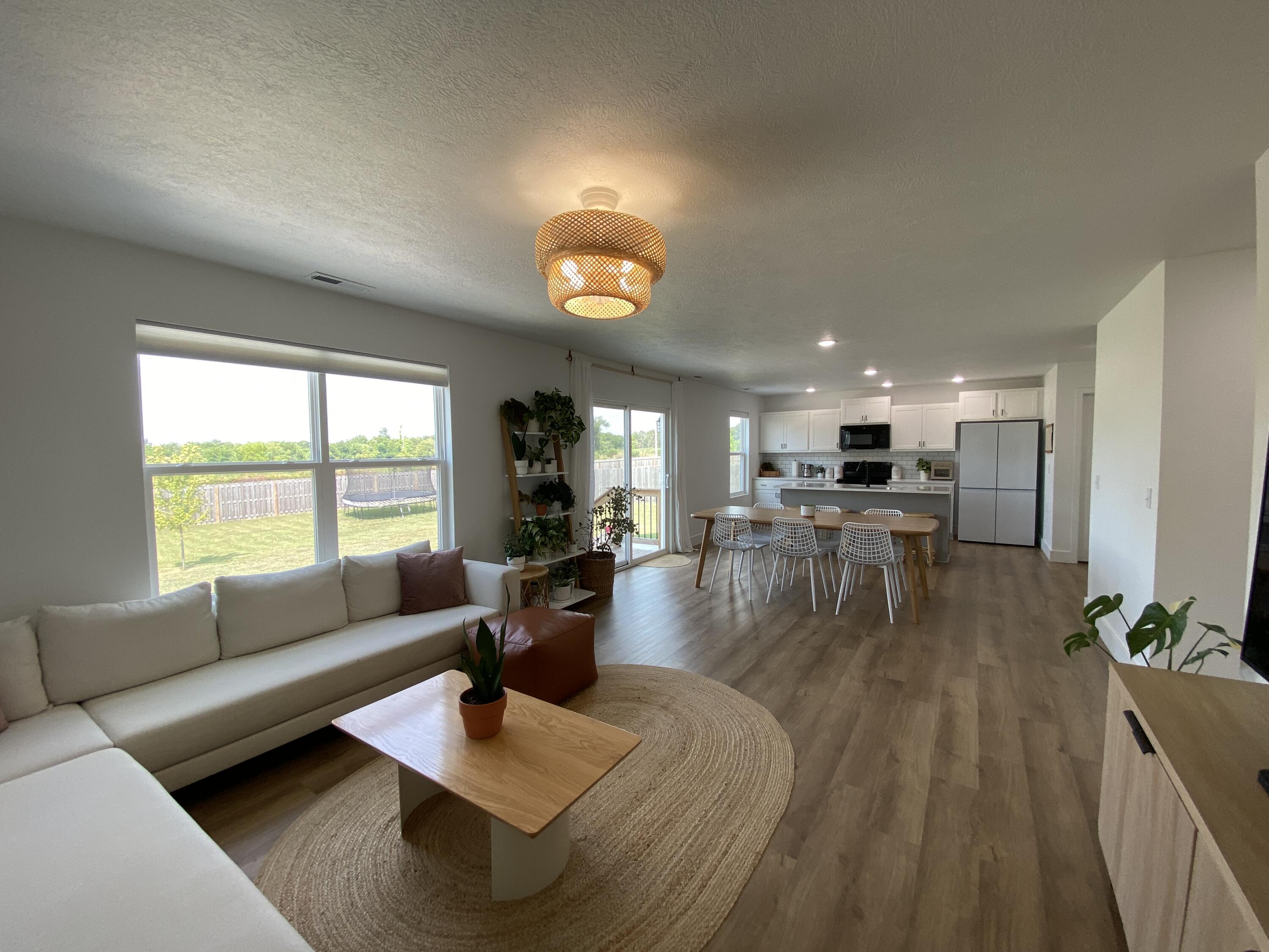 property viewer photo 5