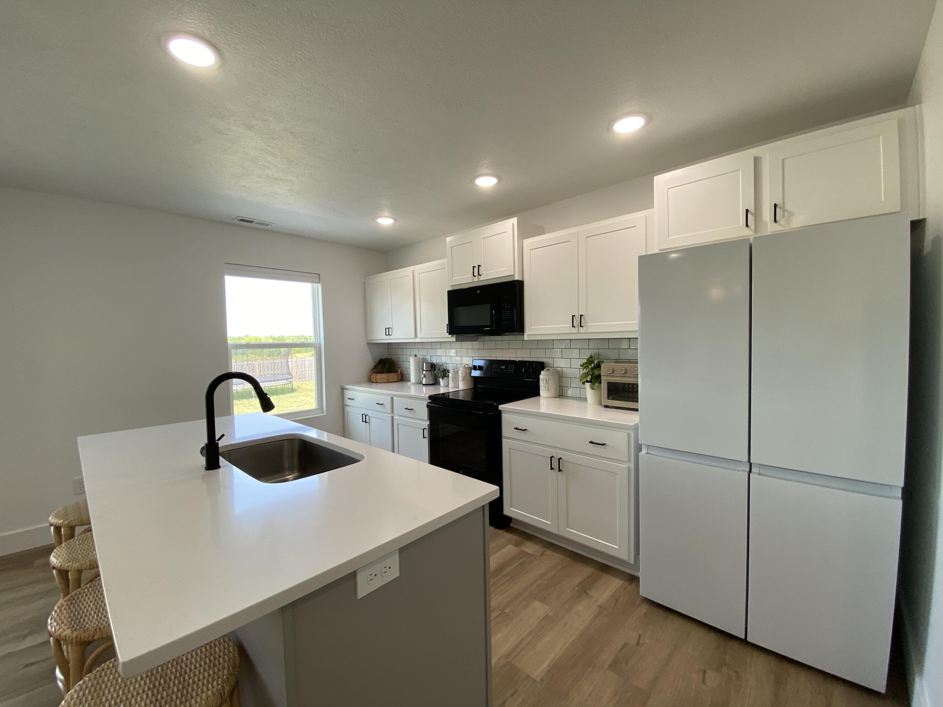 property viewer photo 9