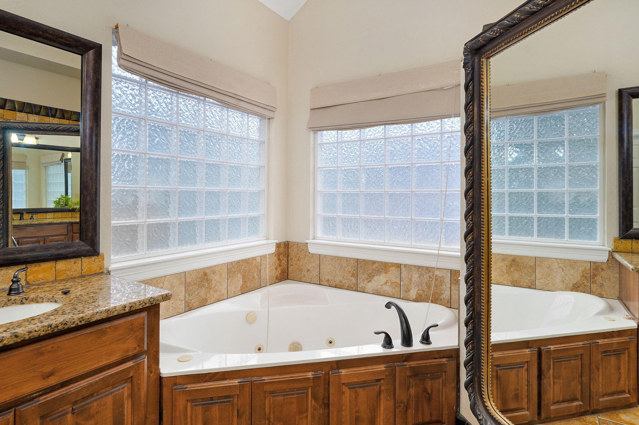 property viewer photo 22