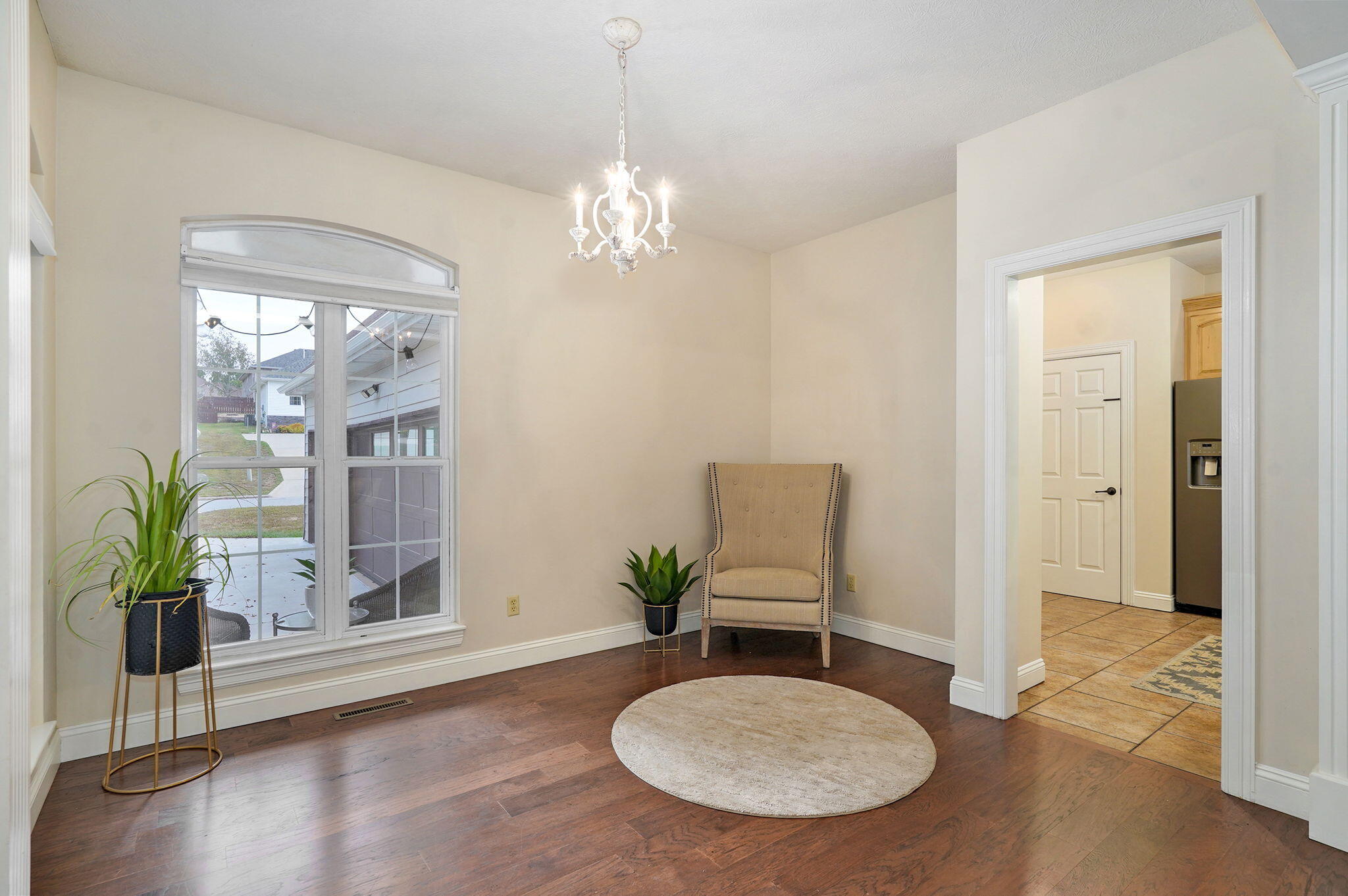 property viewer photo 9
