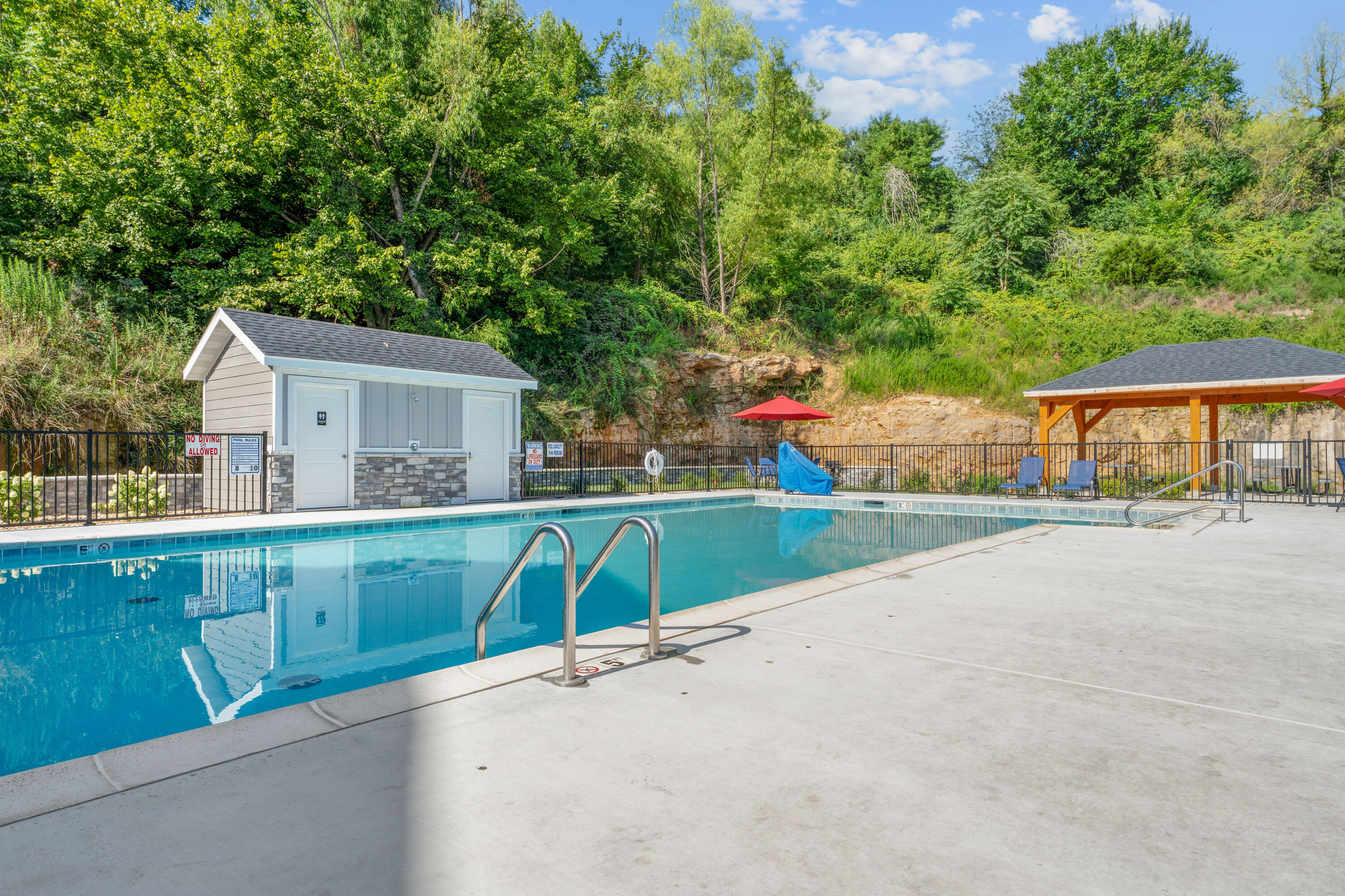 main property photo 24