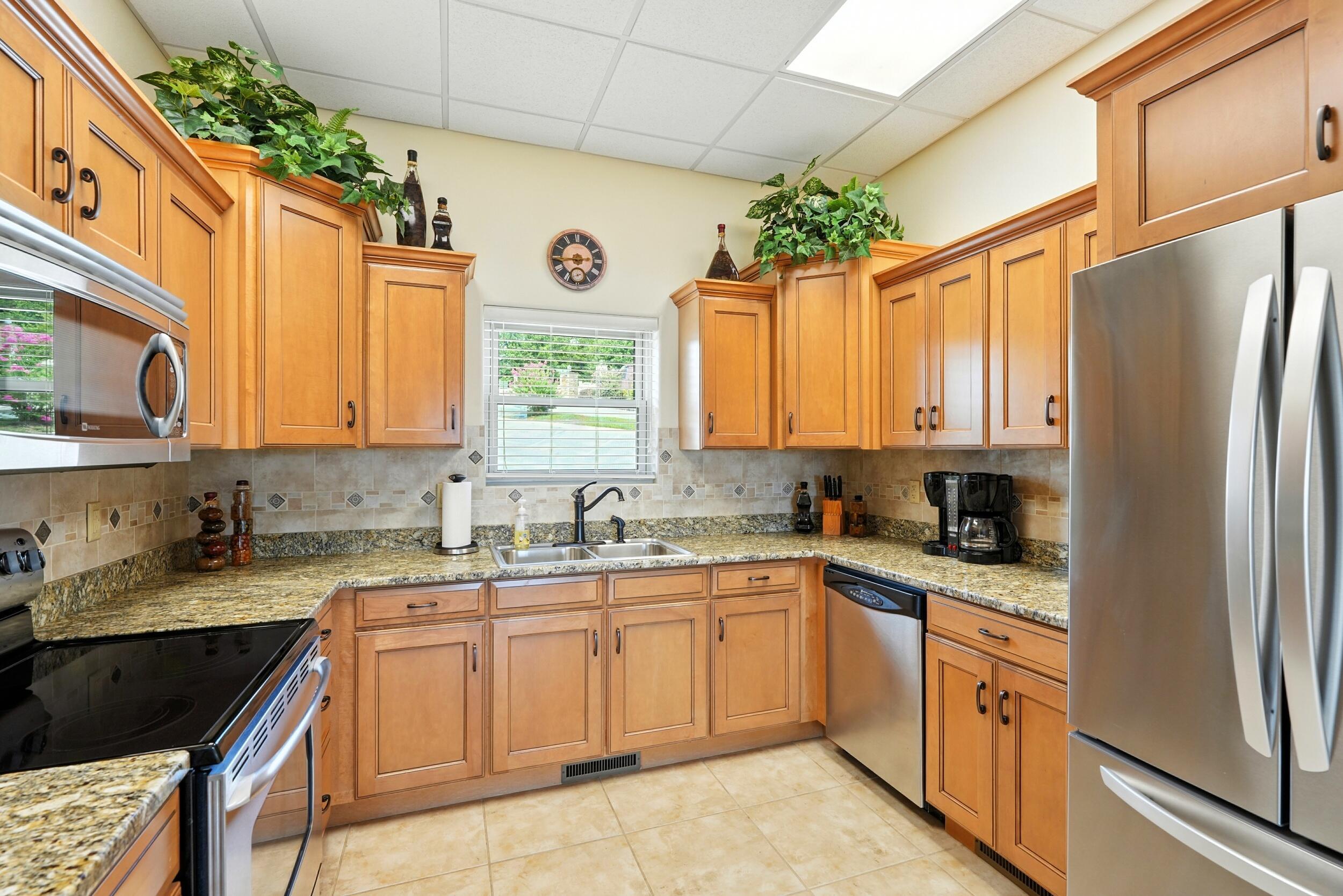 main property photo 30