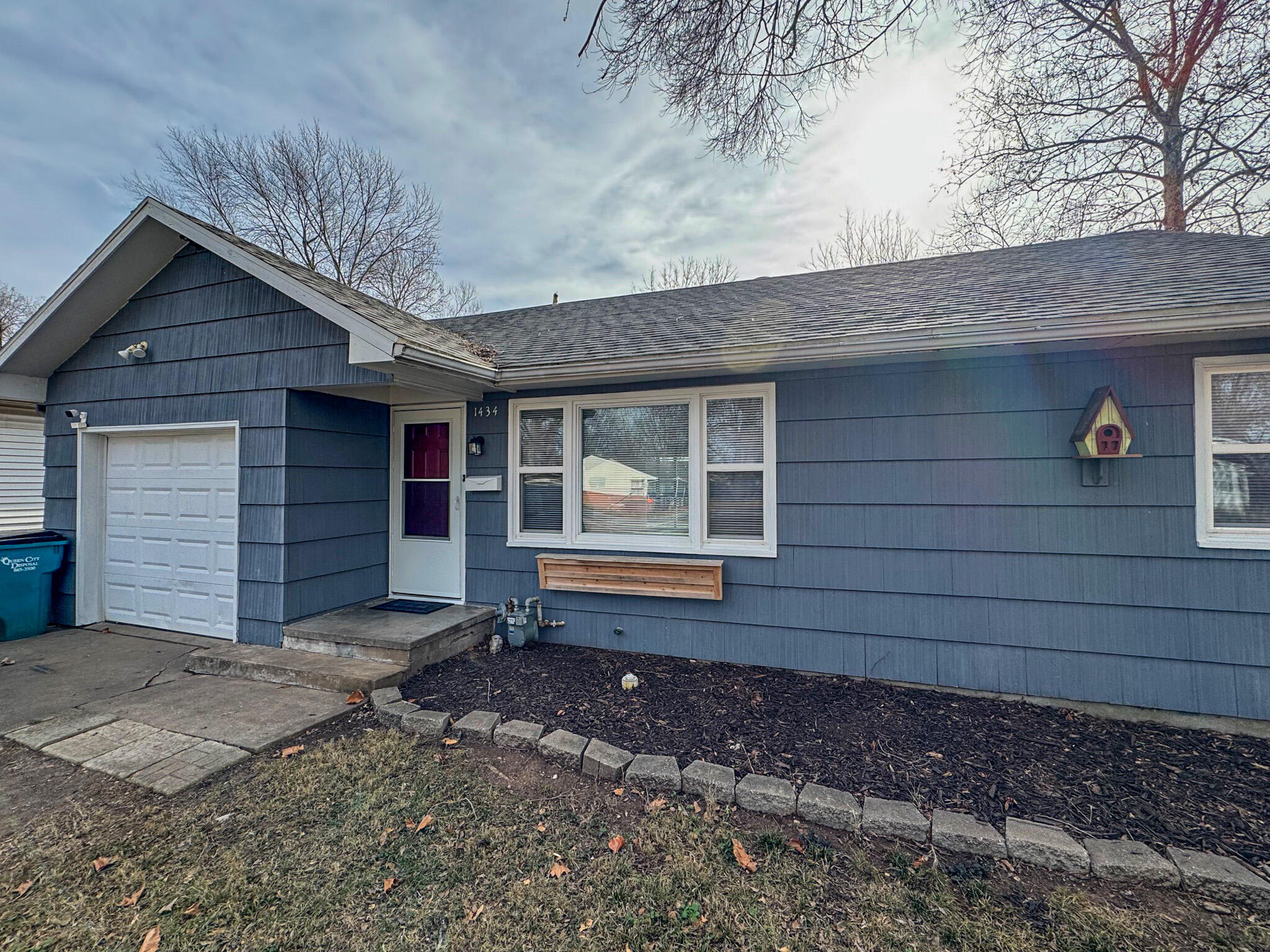 property viewer photo 1