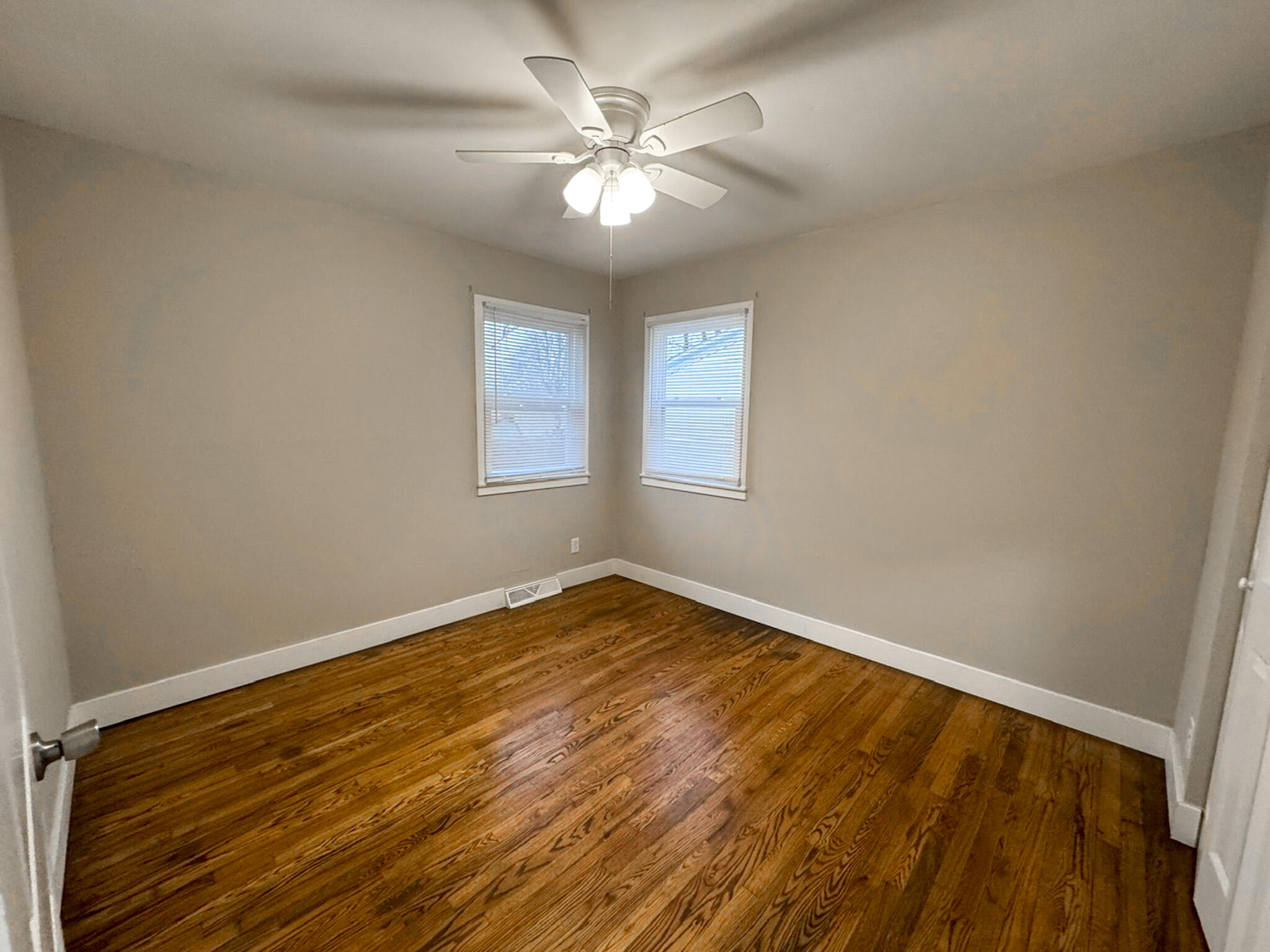 property viewer photo 17