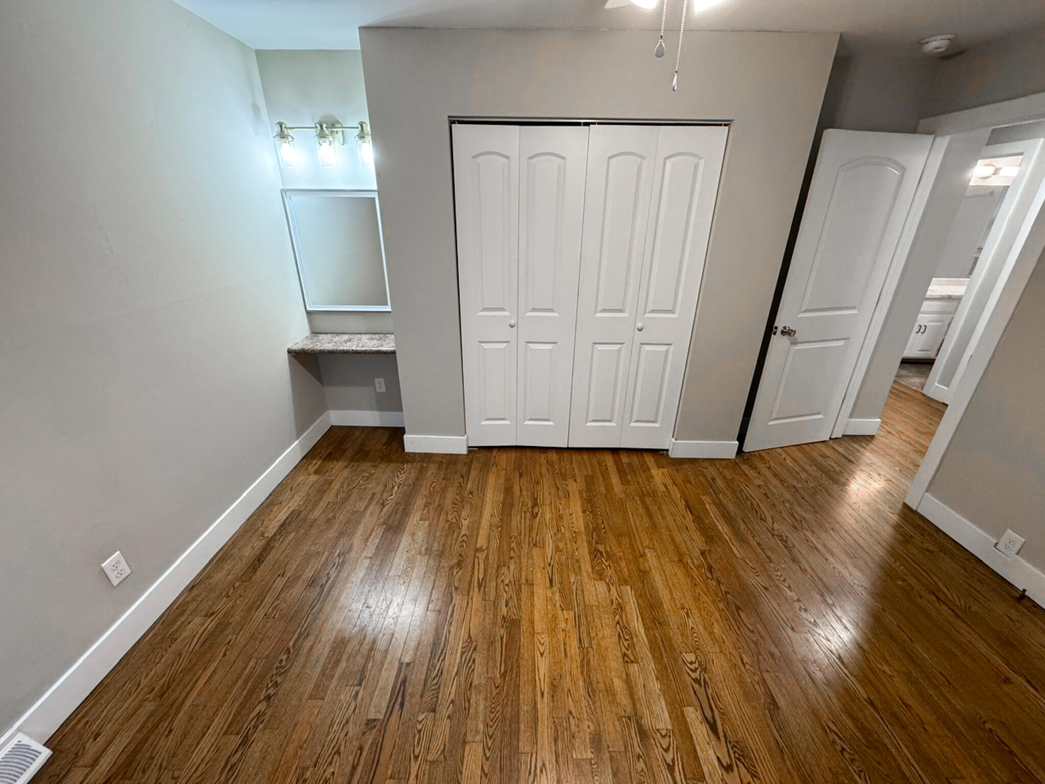 property viewer photo 20