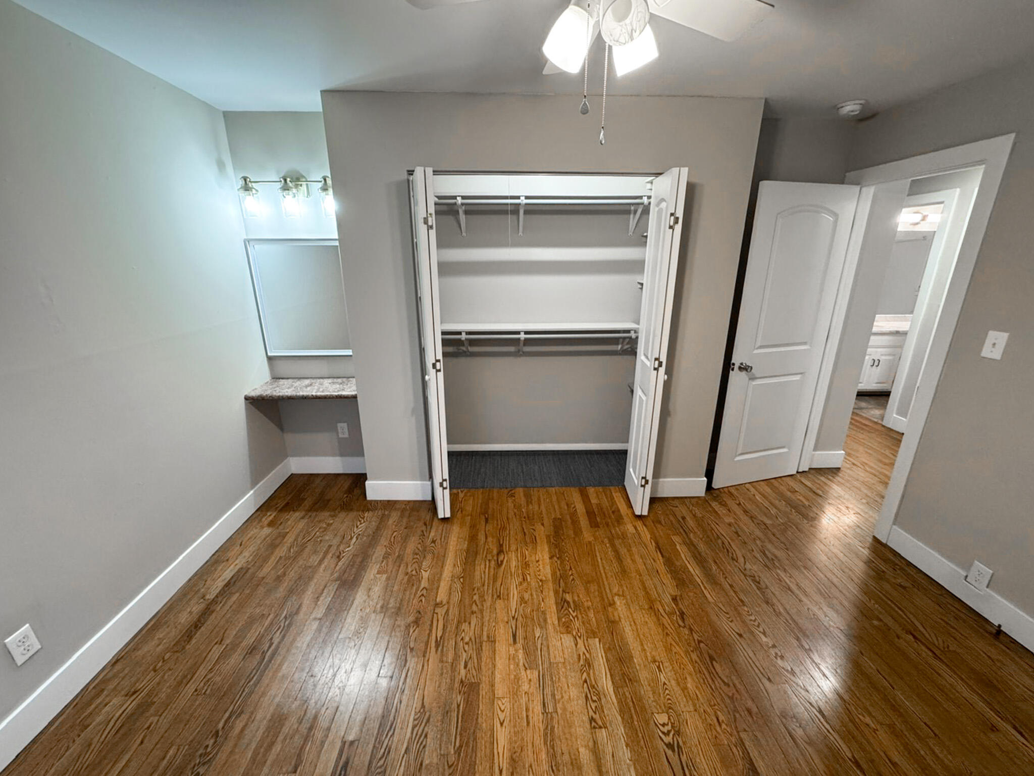 property viewer photo 22