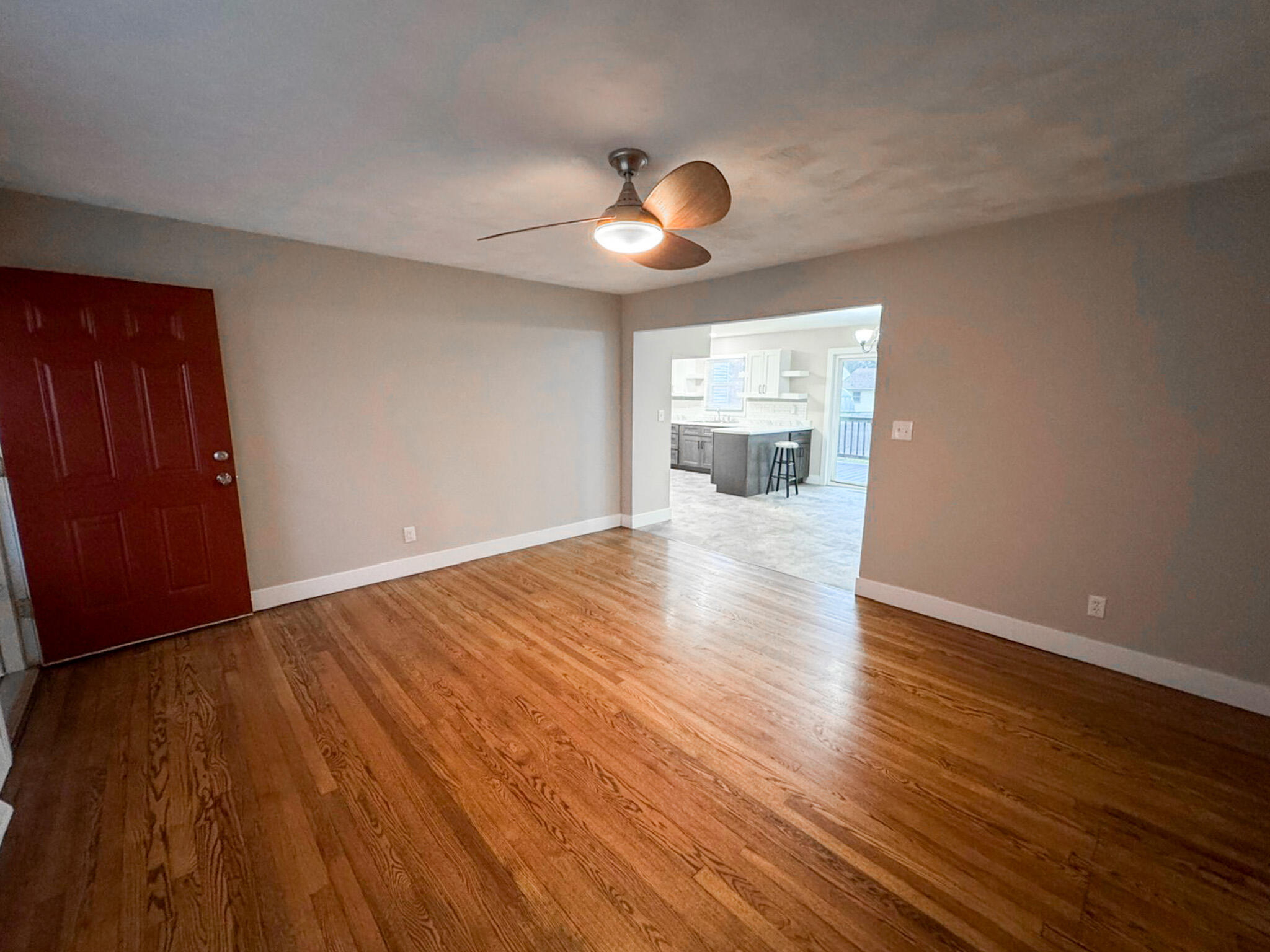 property viewer photo 25