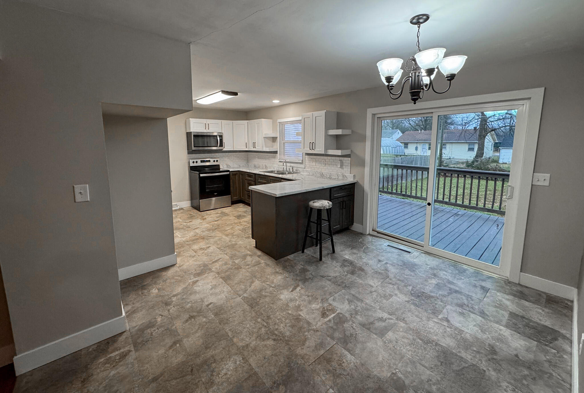 property viewer photo 4