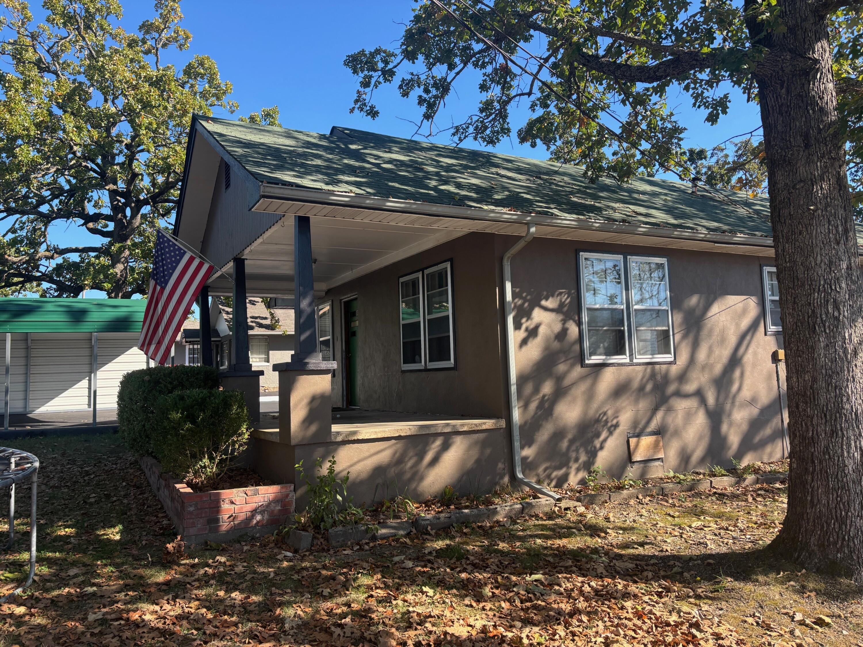 main property photo 23