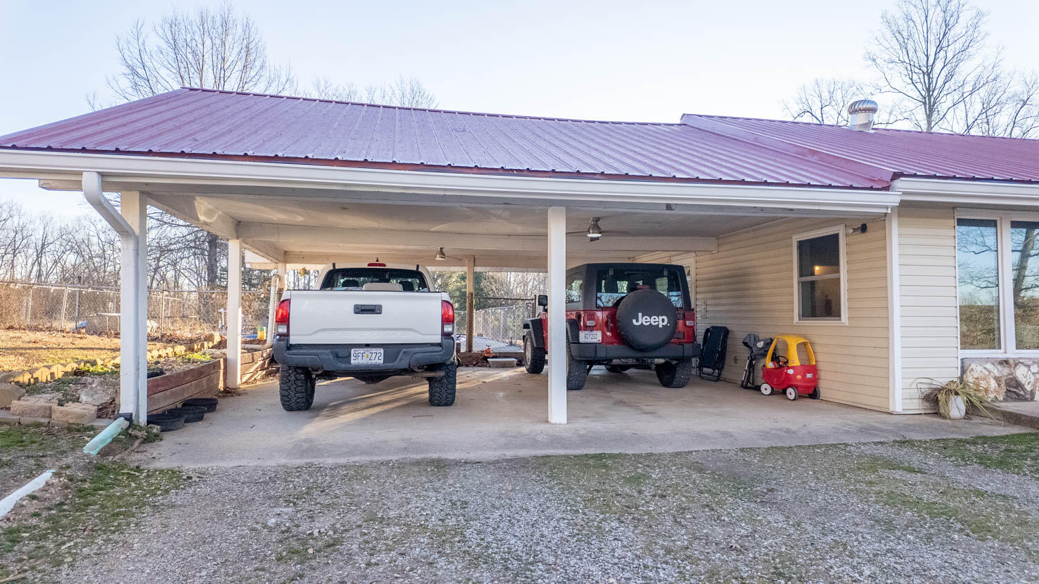 main property photo 45