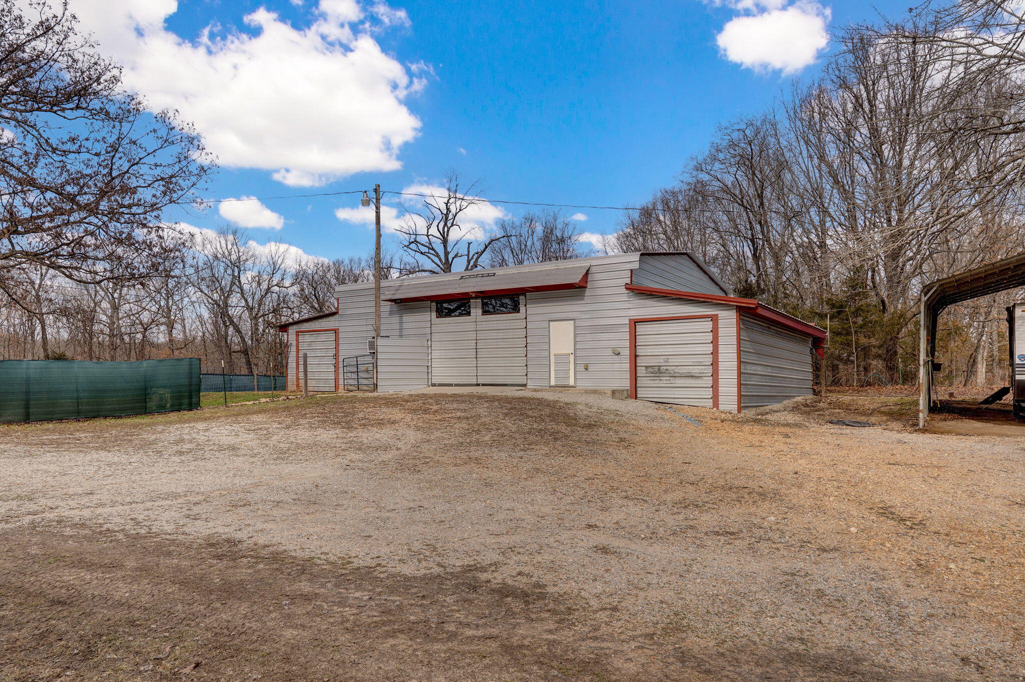 main property photo 34