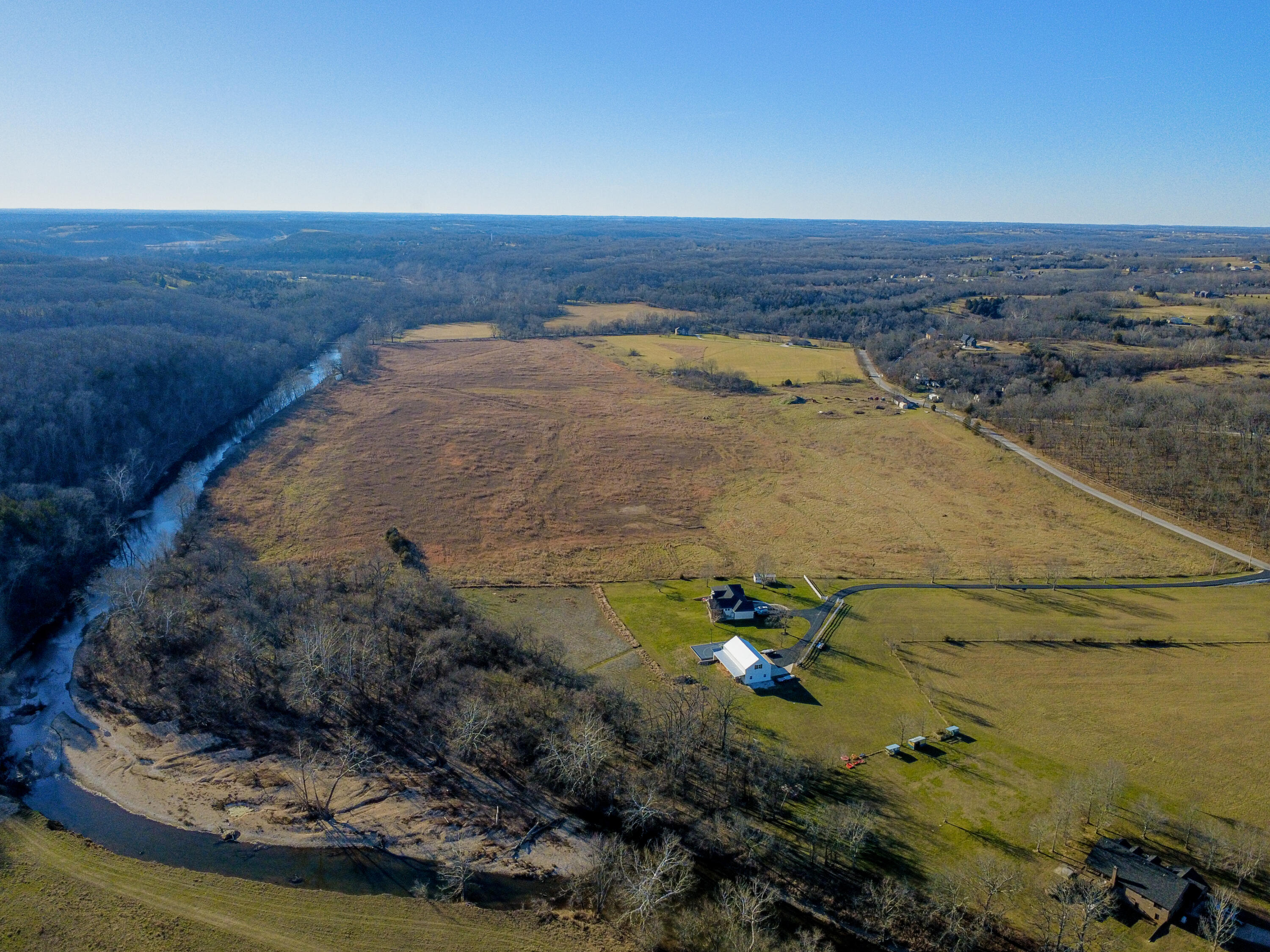 main property photo 30