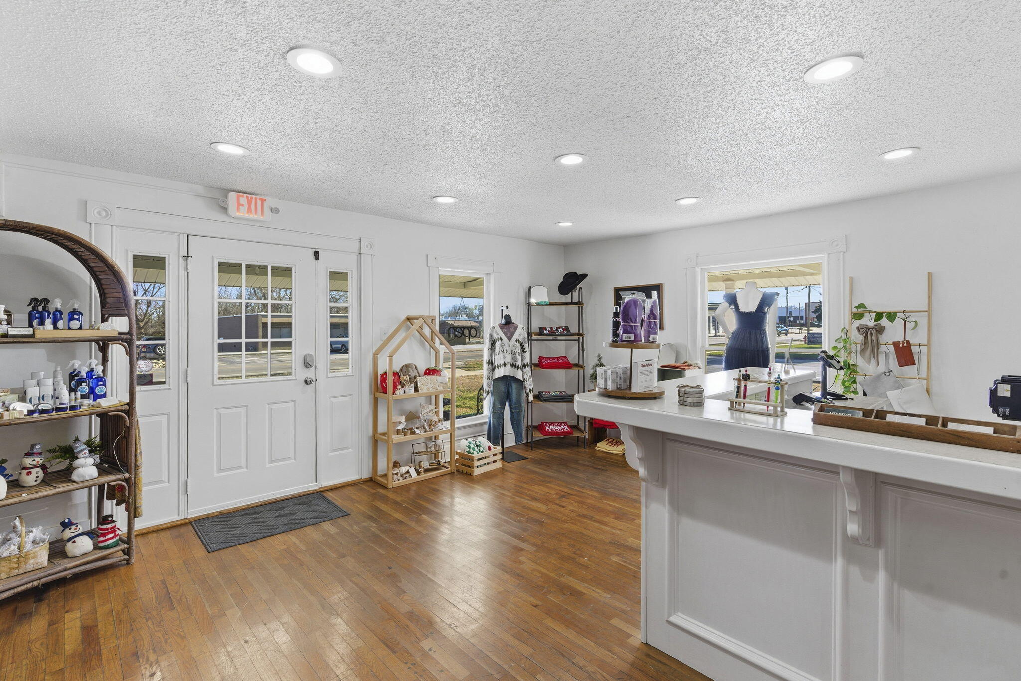 main property photo 3