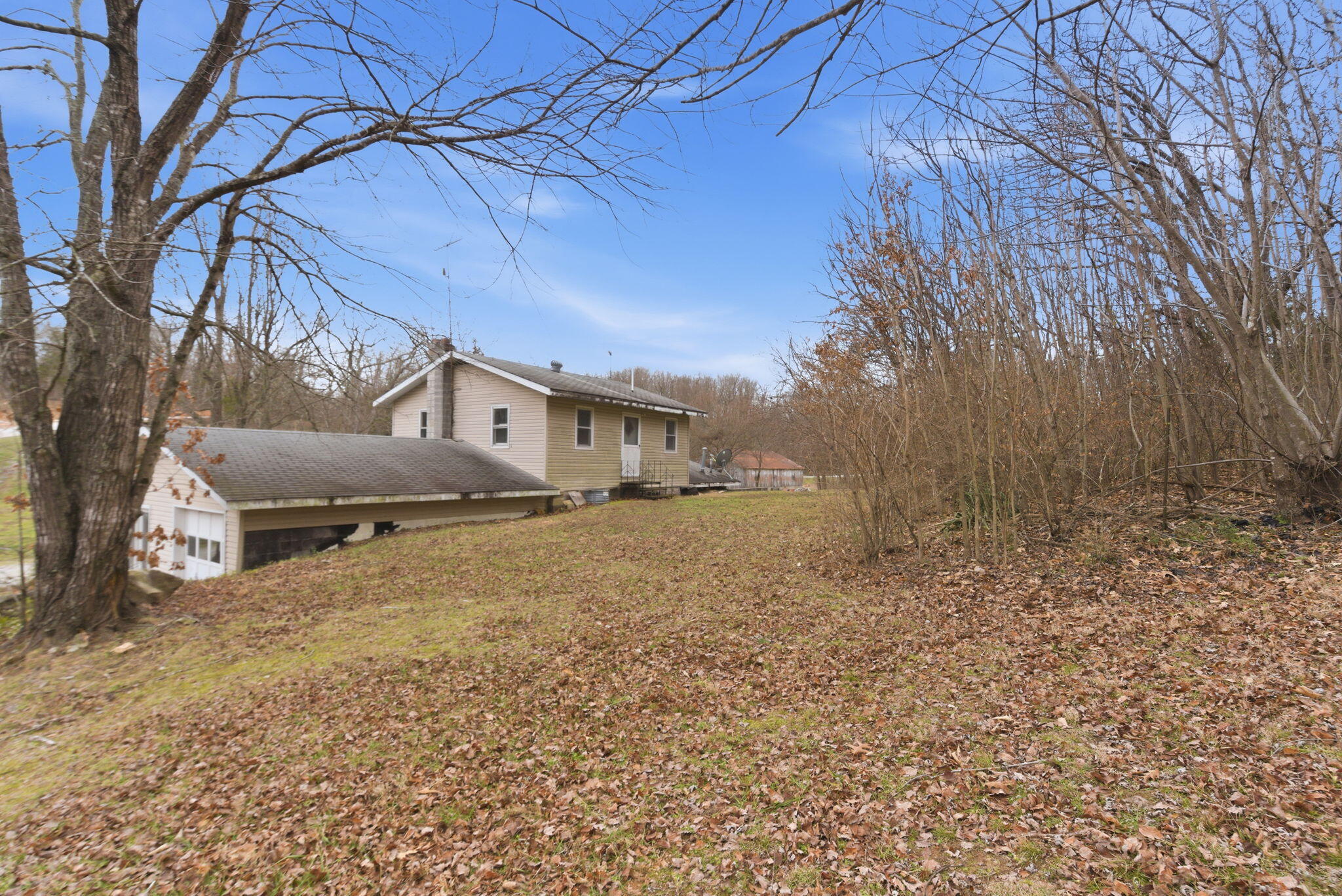 main property photo 23