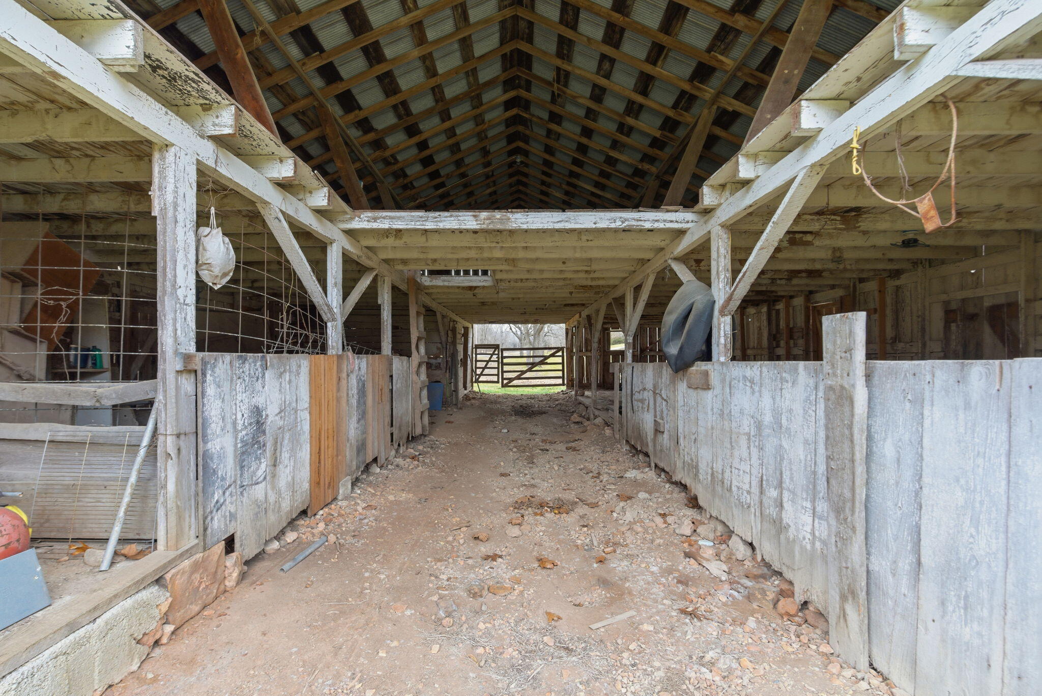 main property photo 25