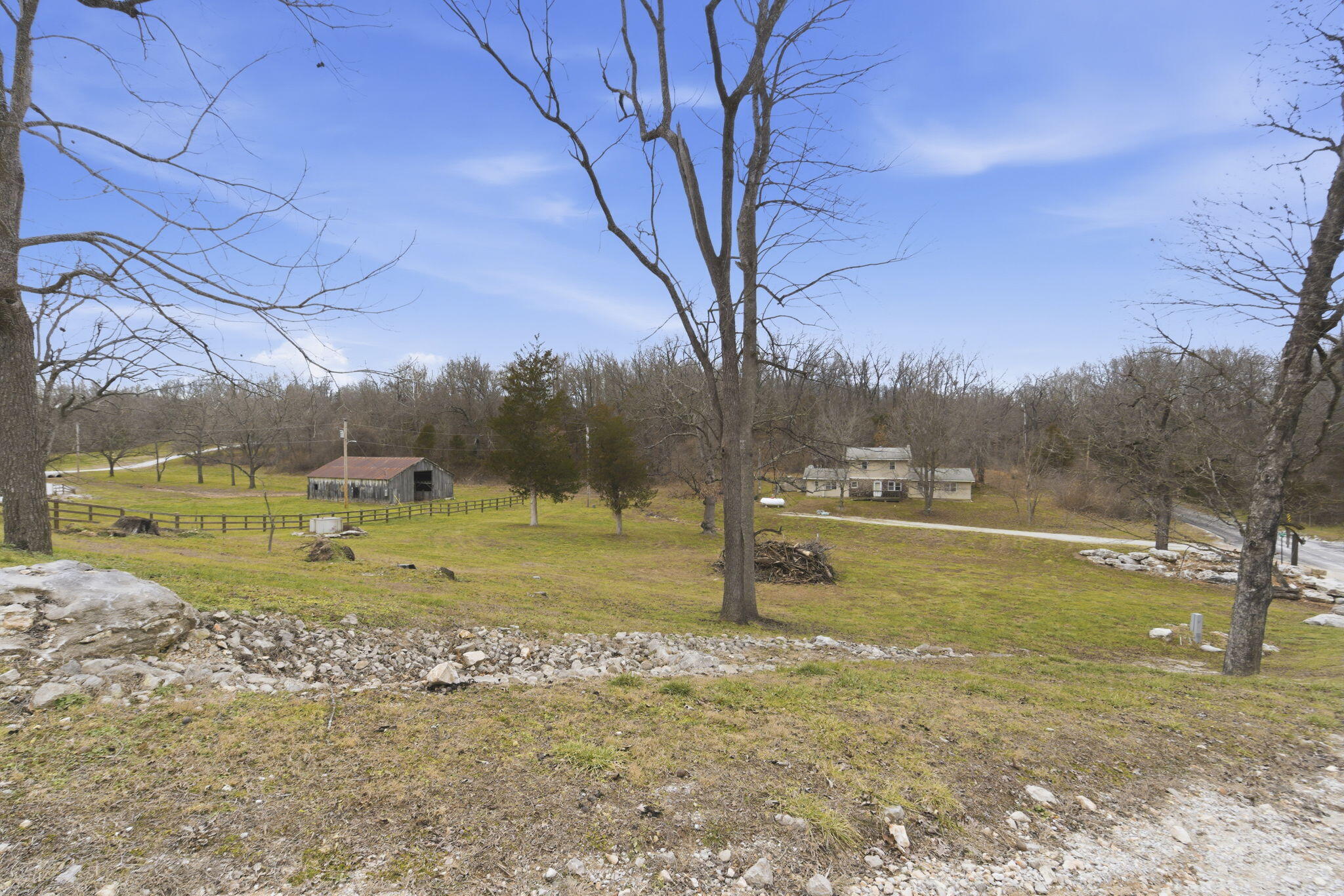 main property photo 26