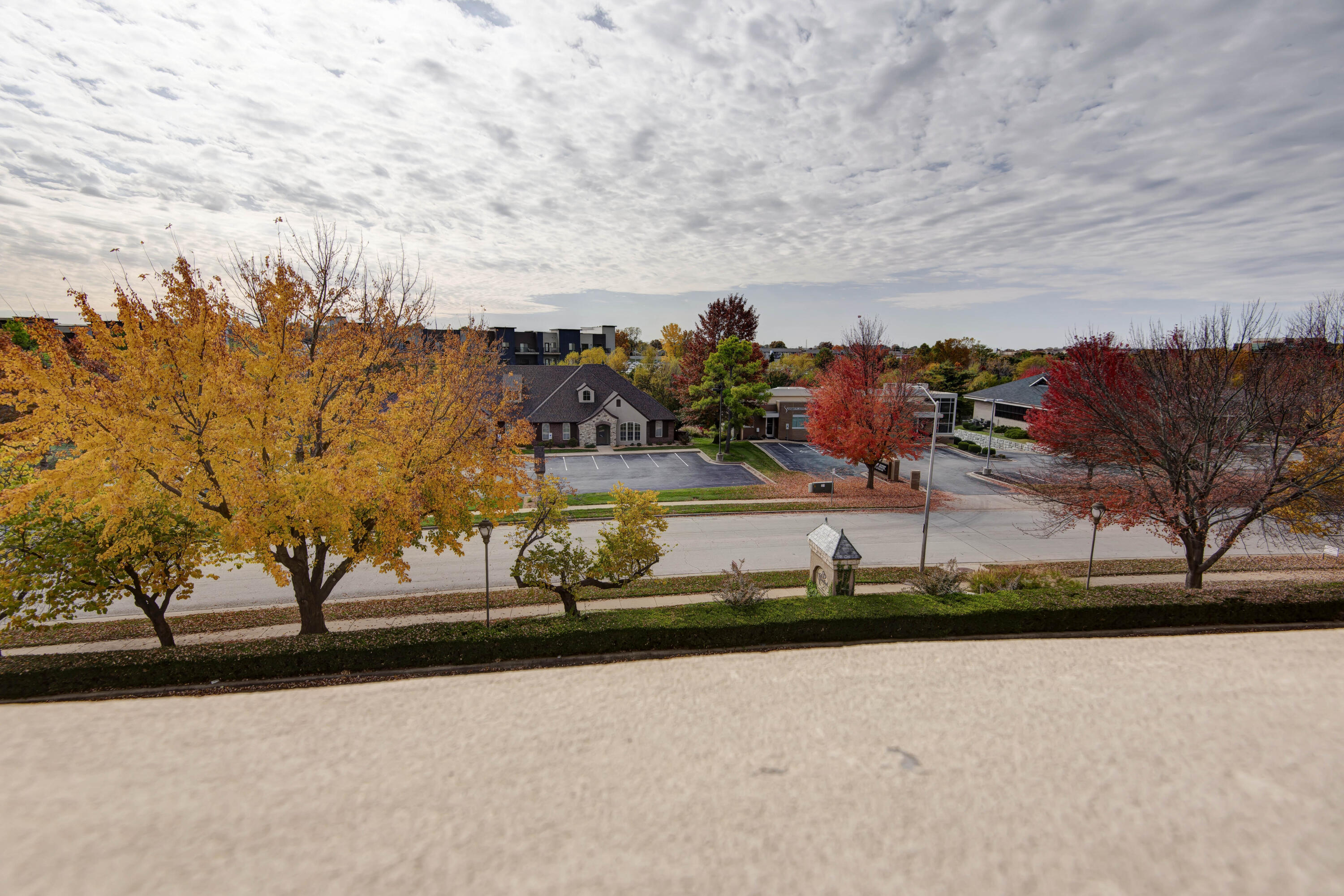 main property photo 25
