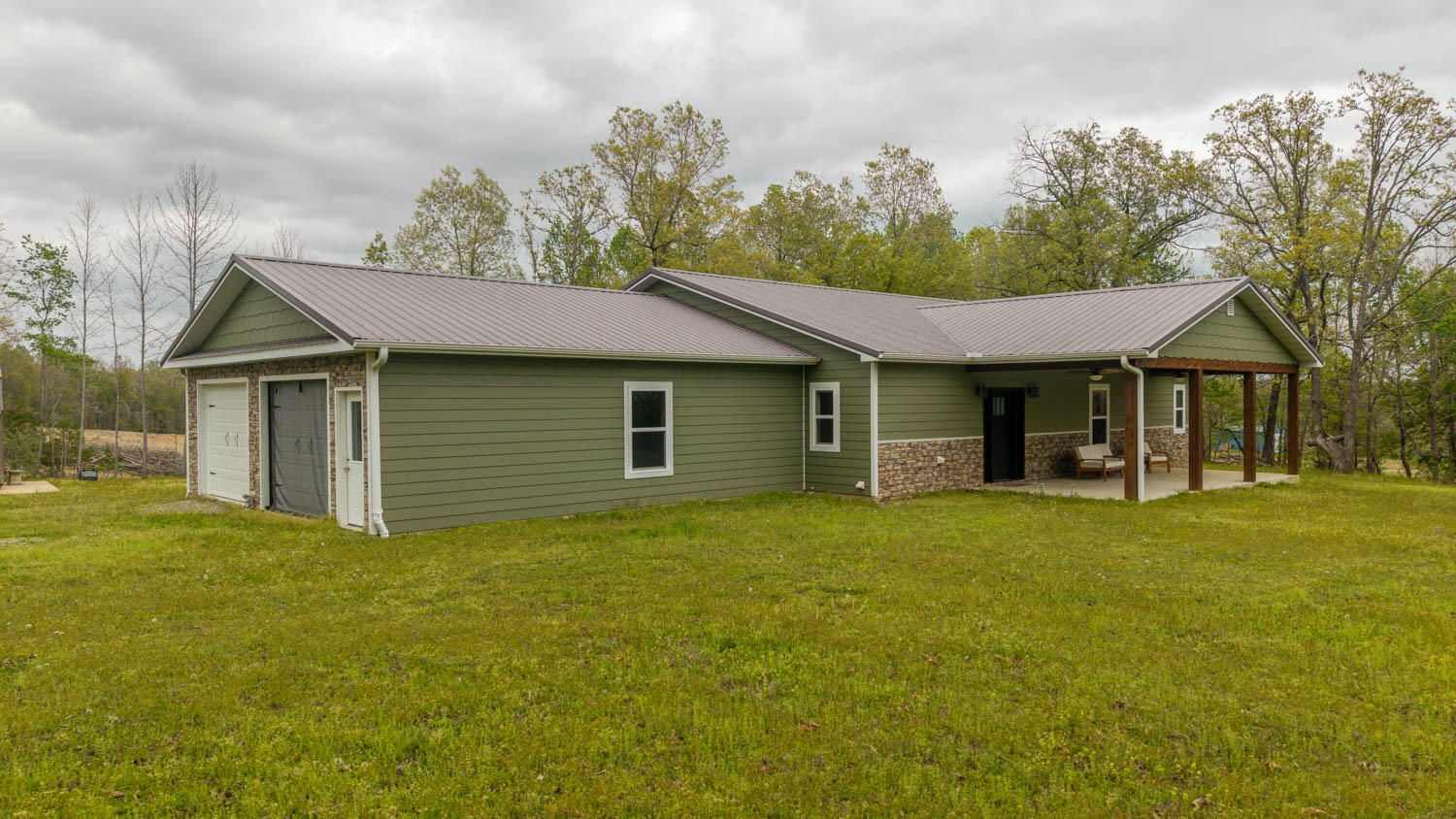 main property photo 39