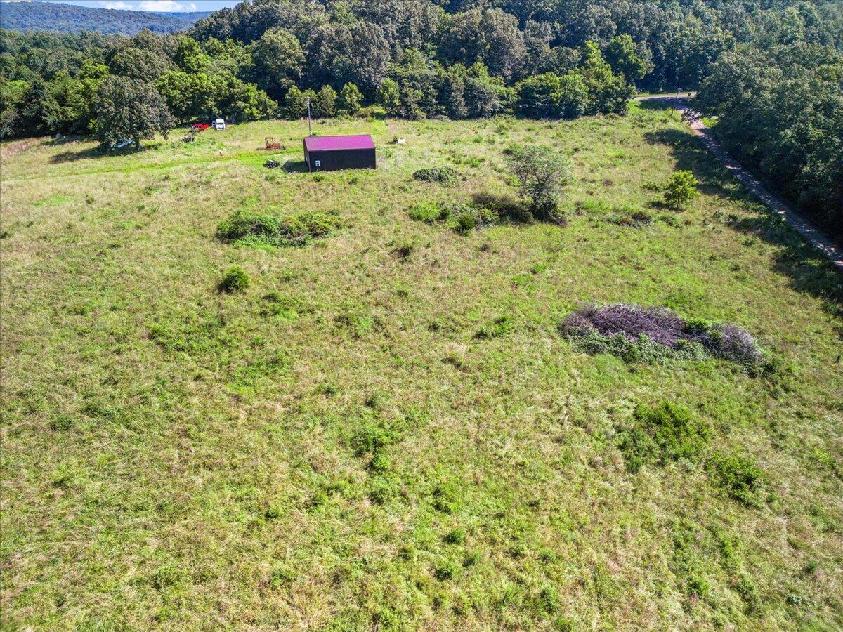 main property photo 10