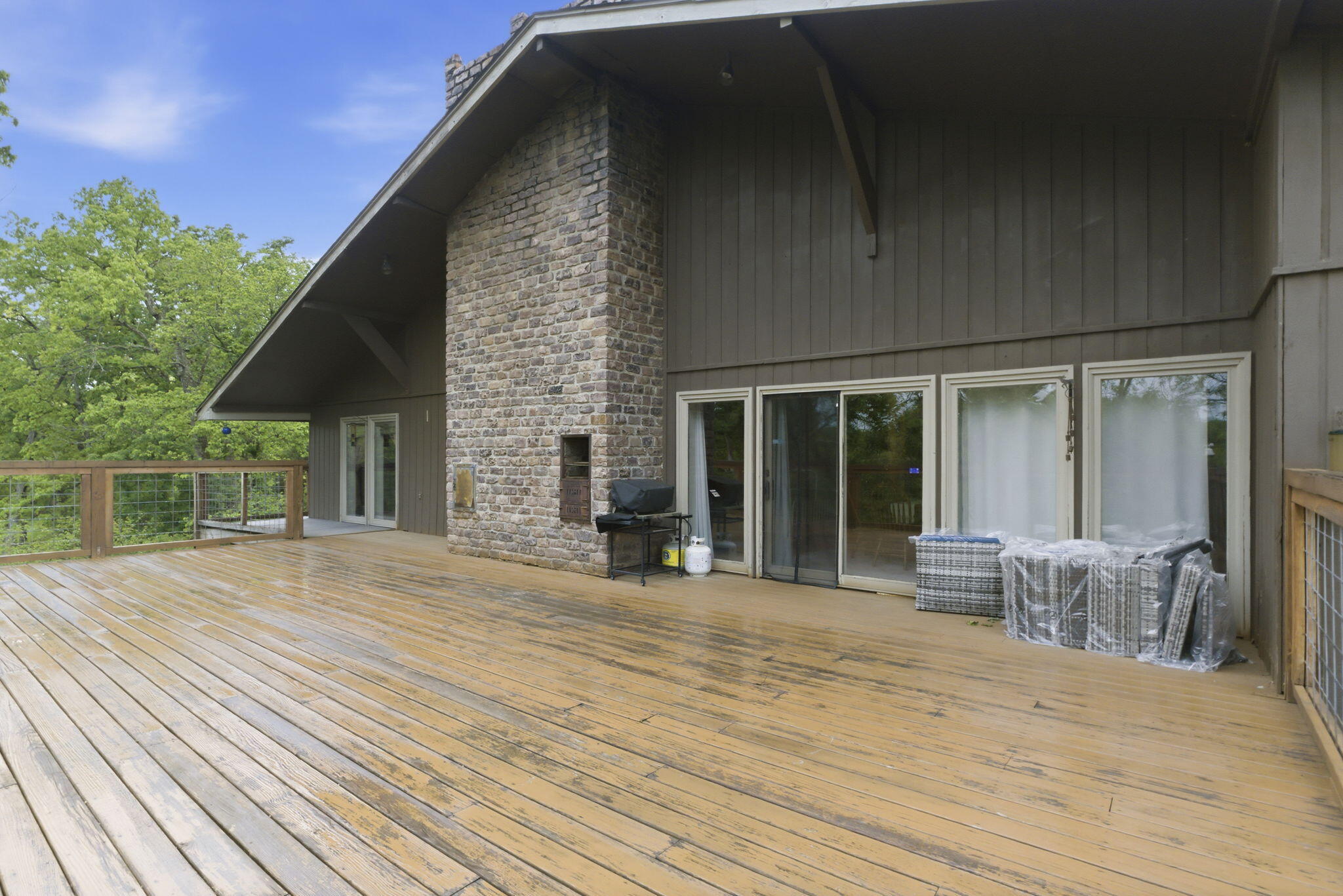 main property photo 25