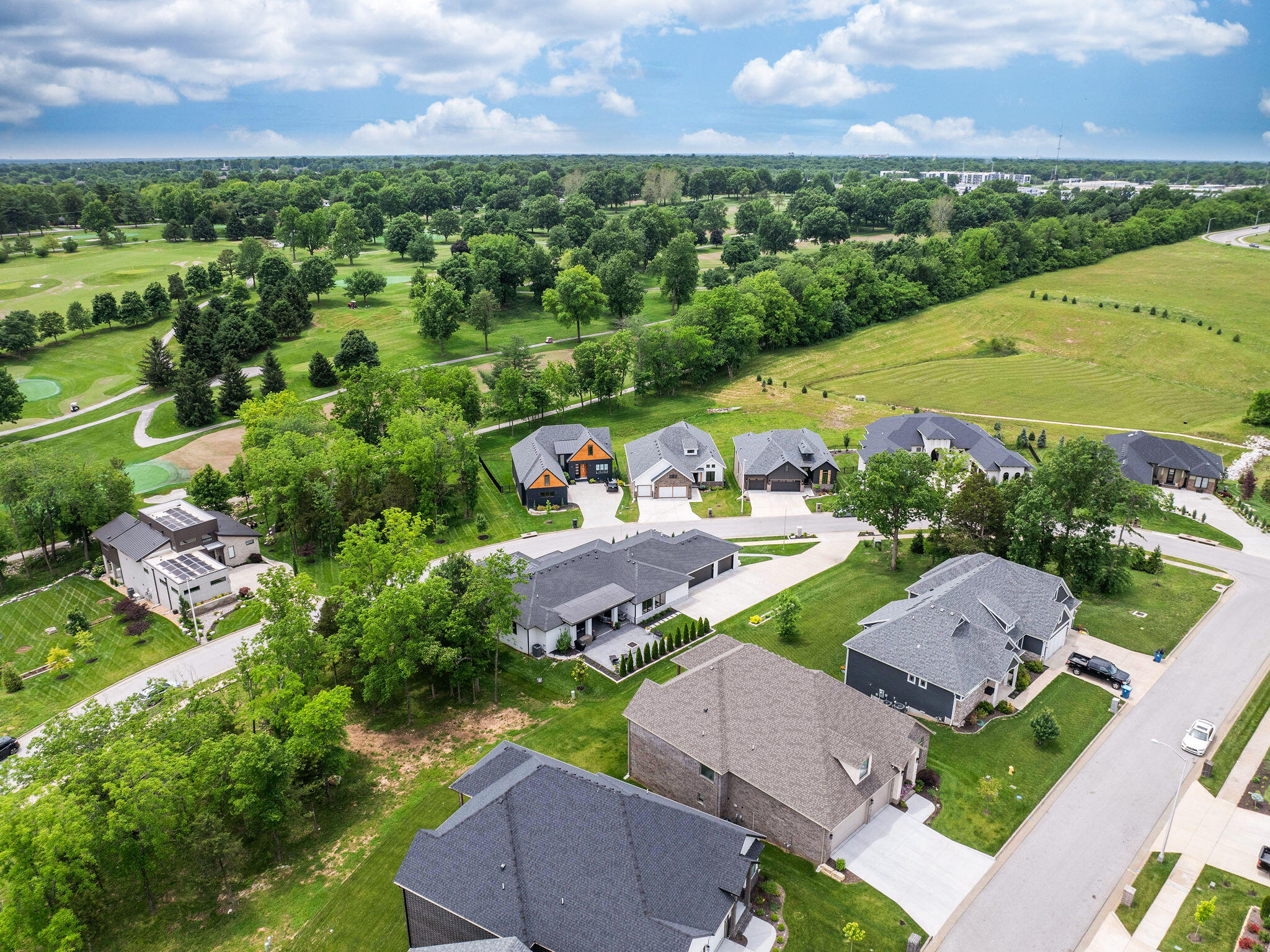 main property photo 78