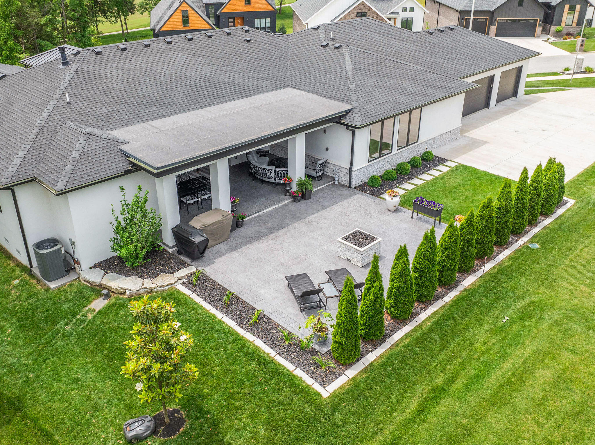 main property photo 82