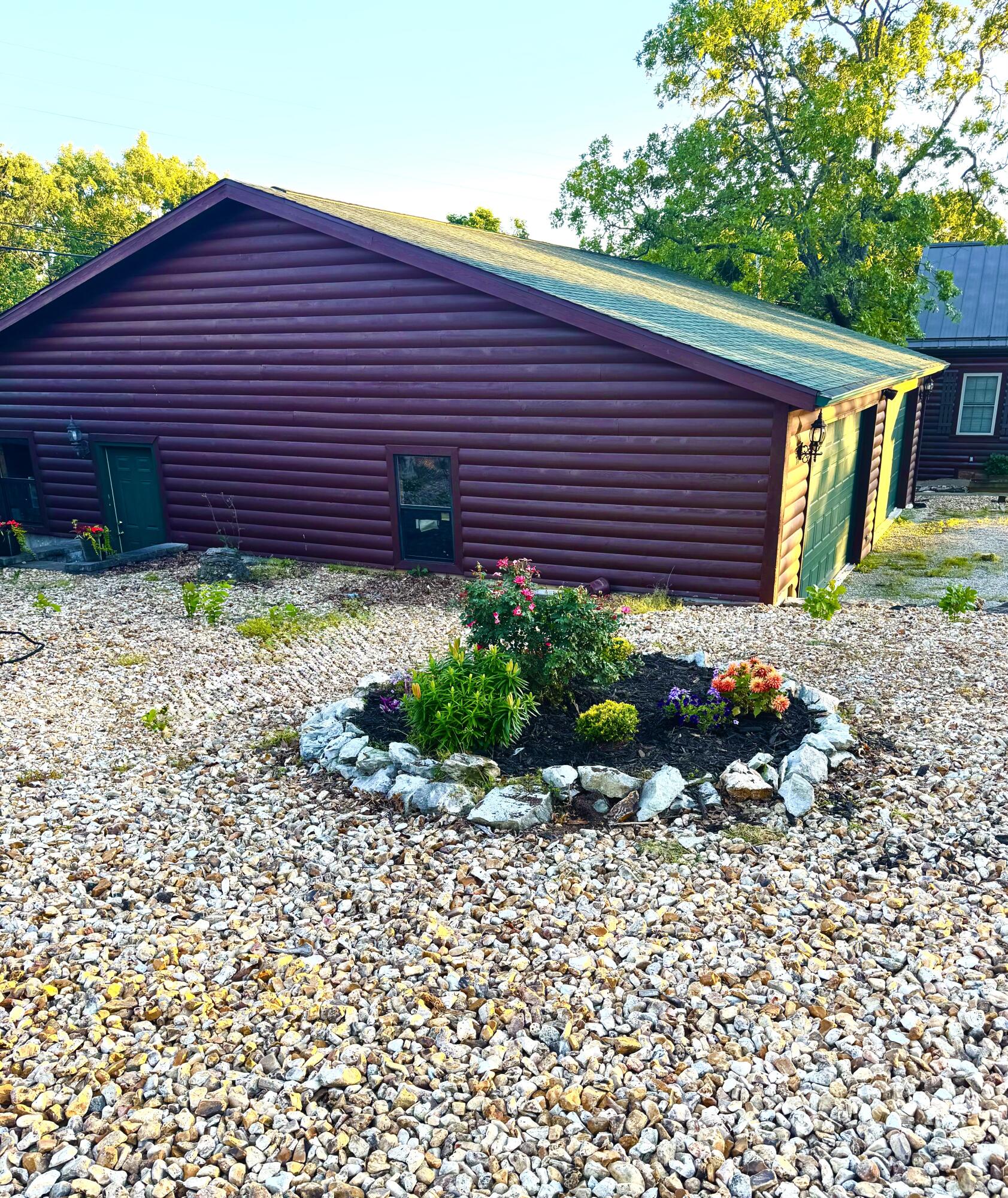 main property photo 16