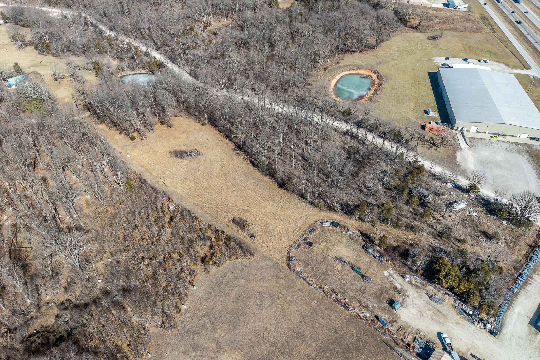 main property photo 16