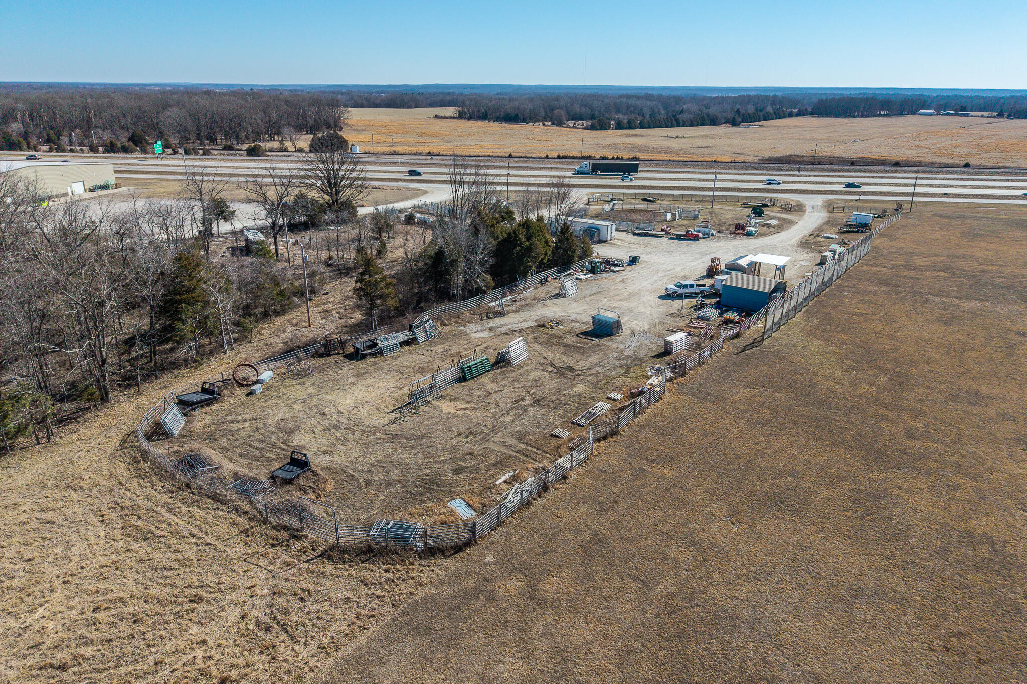 main property photo 23