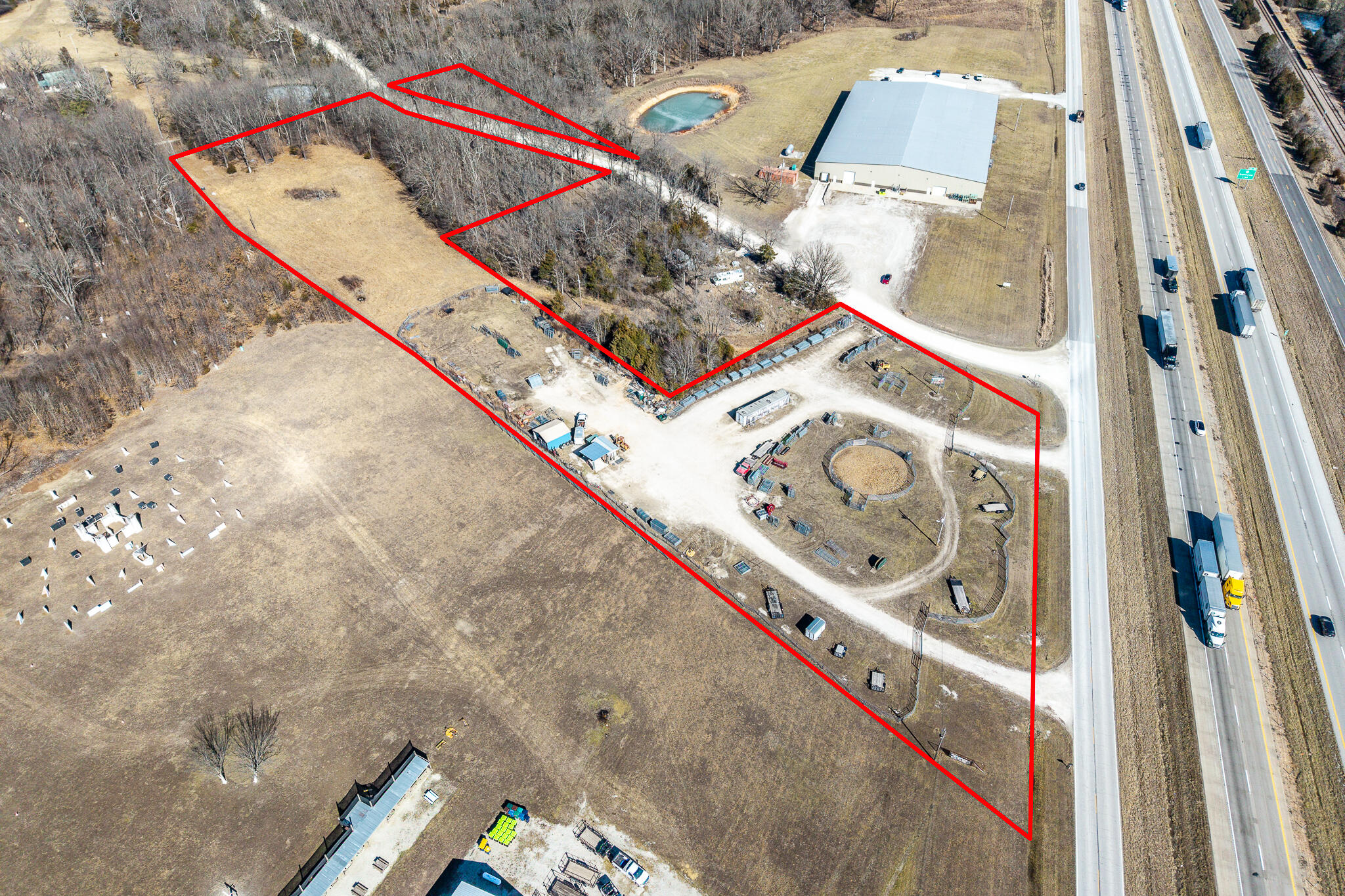 main property photo 32