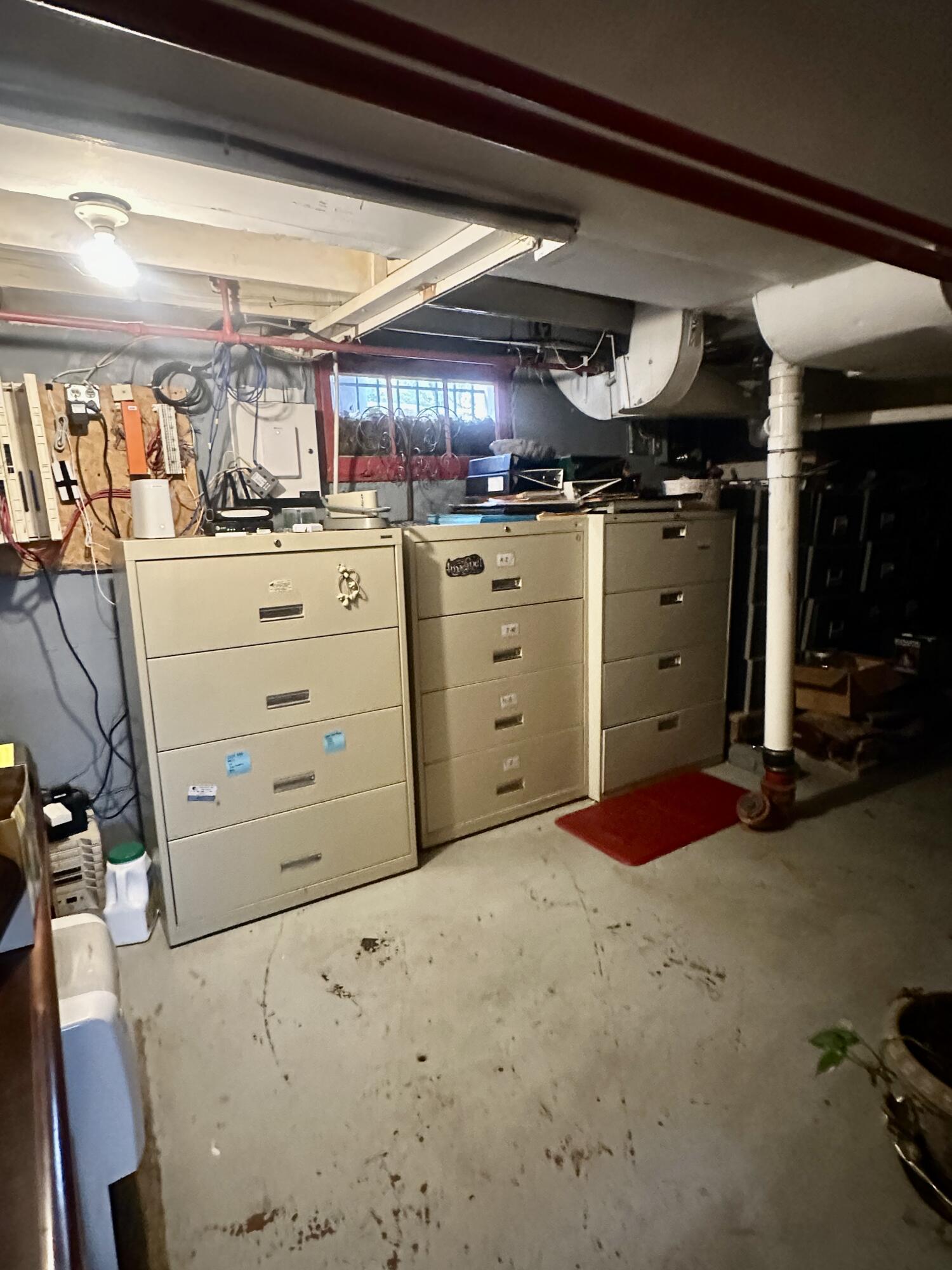 main property photo 34