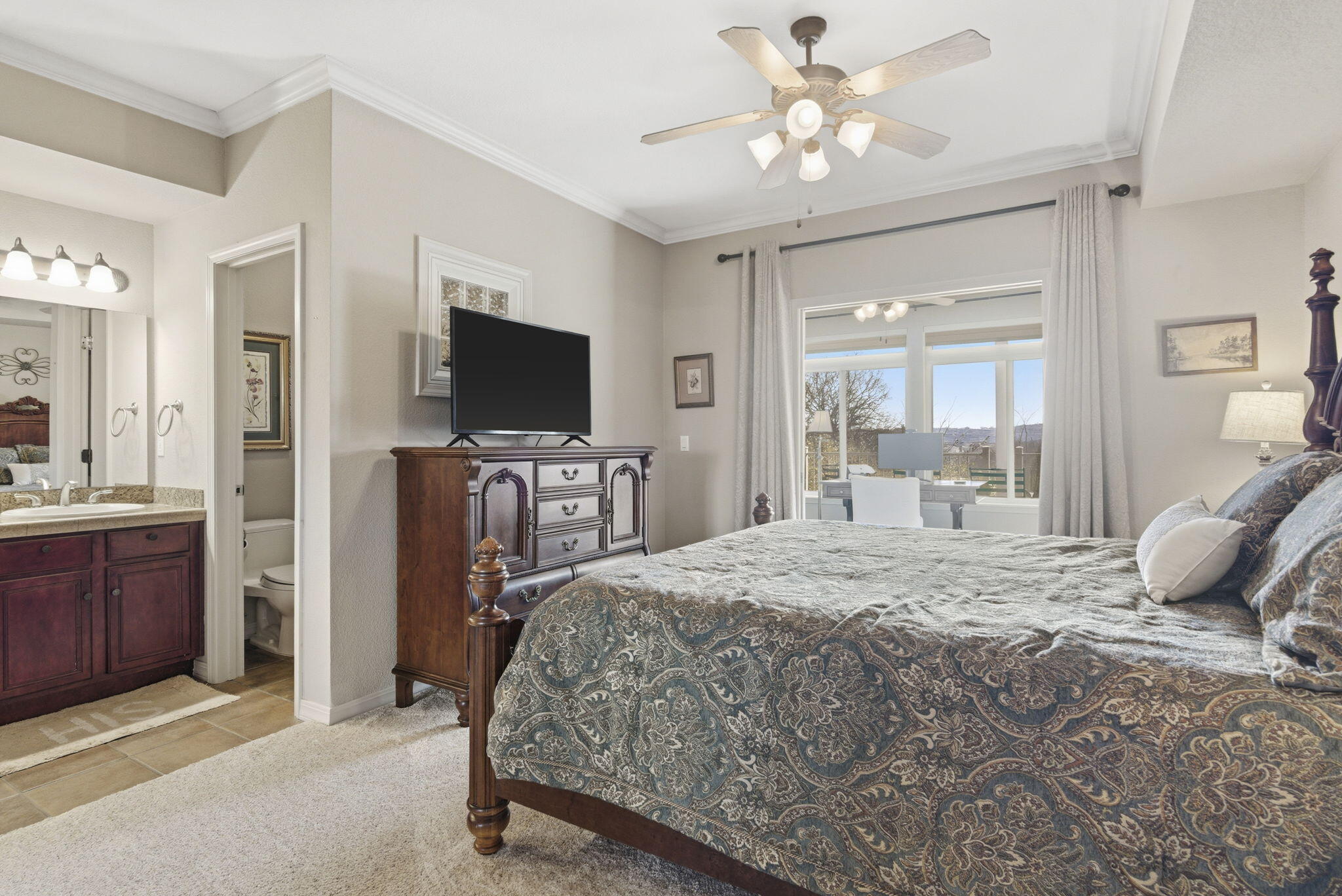 main property photo 18
